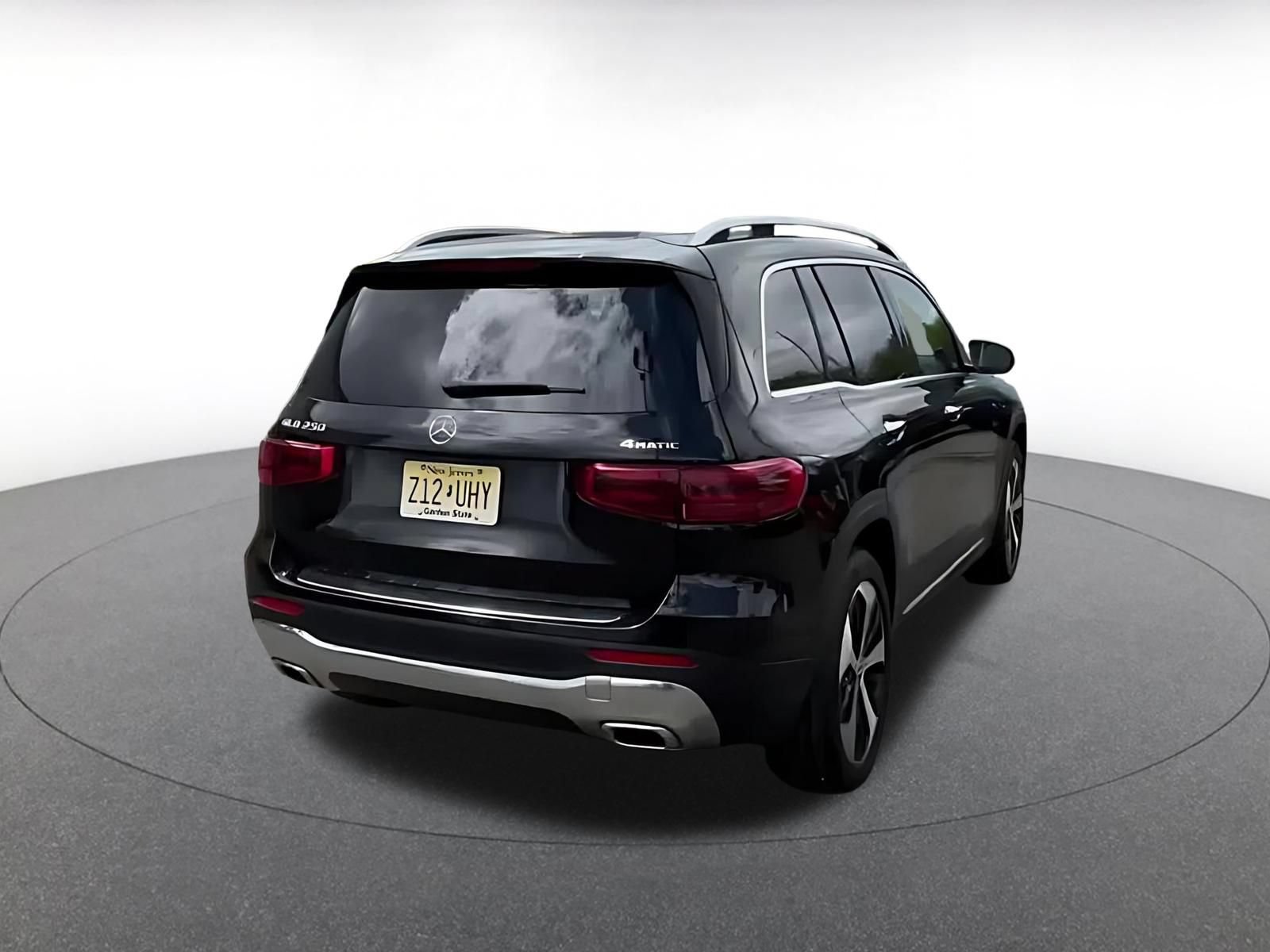 Thumbnail: 2025 Mercedes-Benz GLB - 15