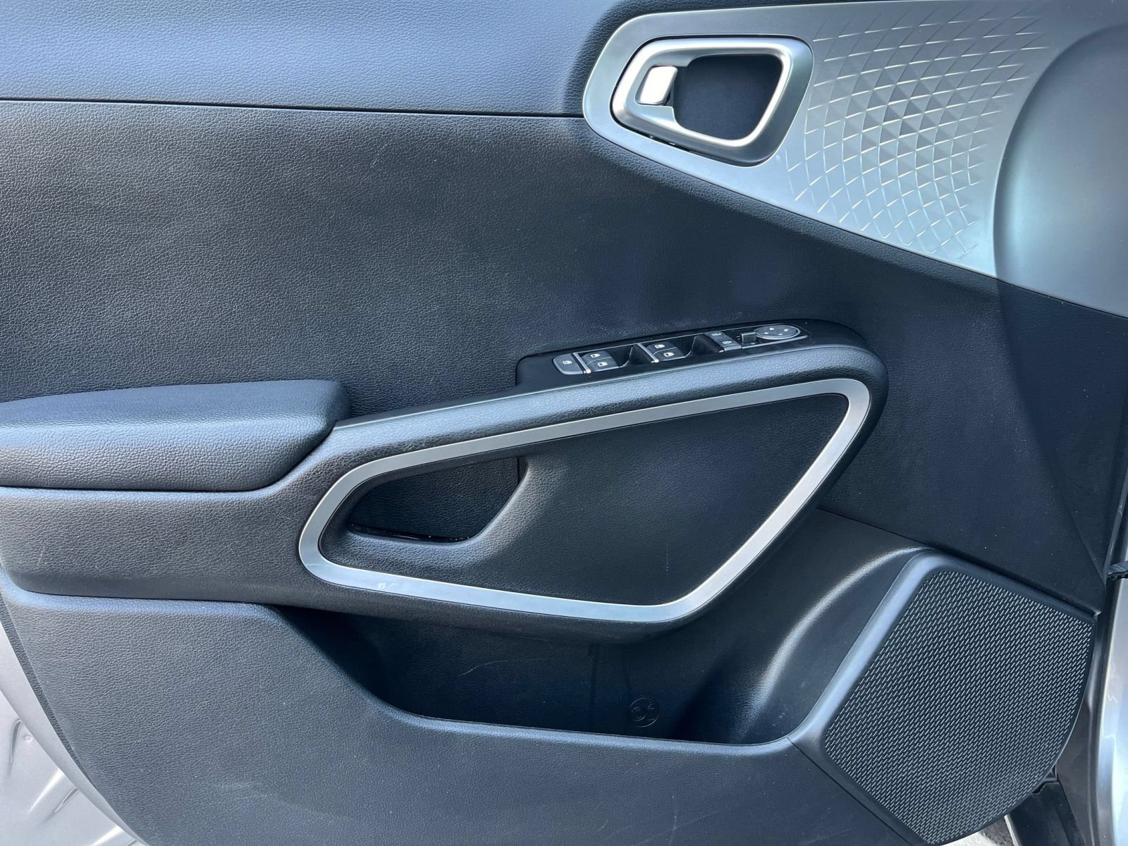 Thumbnail: 2025 Kia Soul - 18