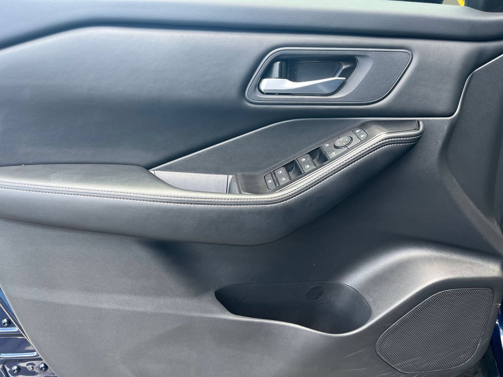 Thumbnail: 2025 Nissan Rogue - 18