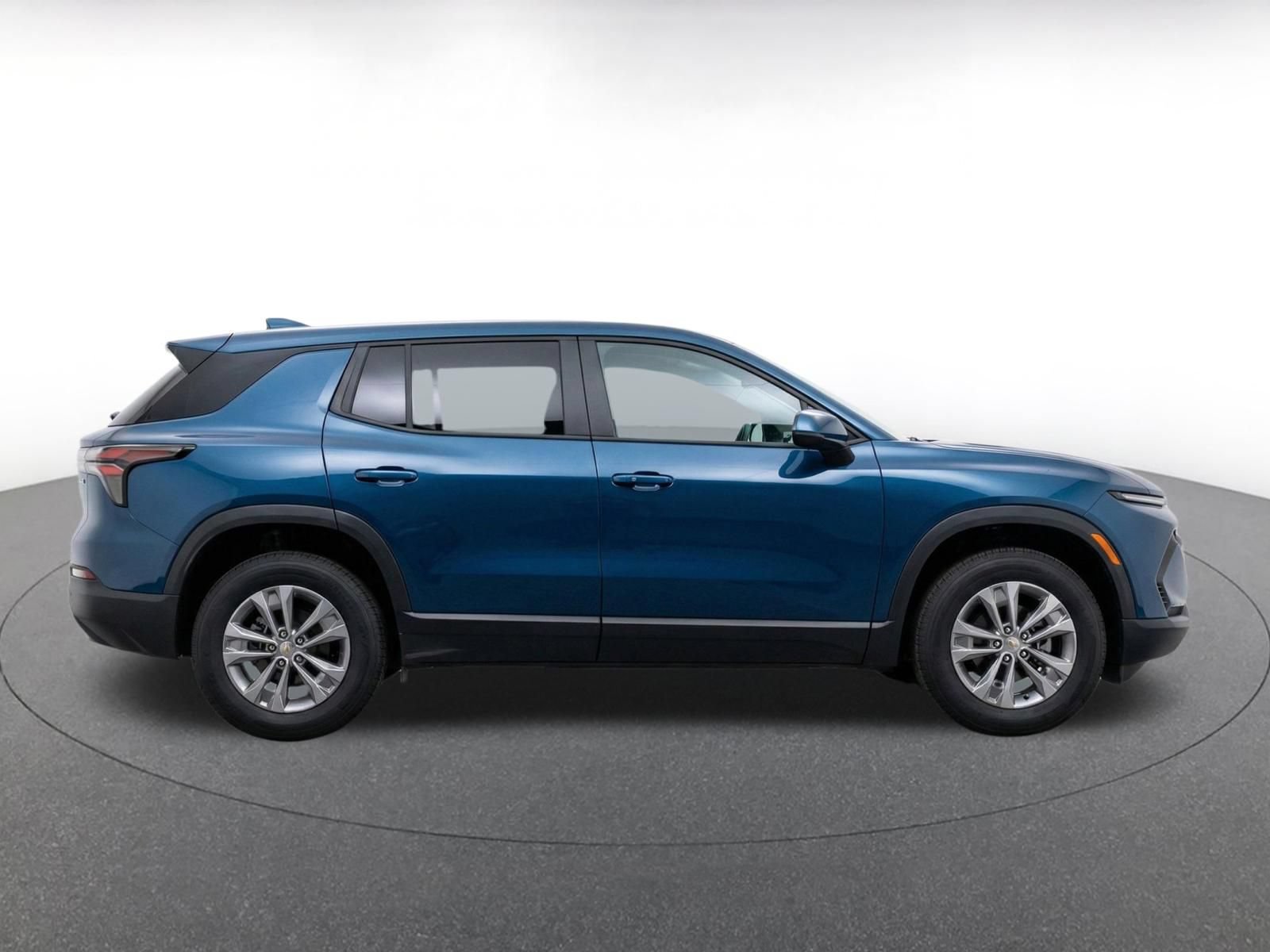 Thumbnail: 2025 Chevrolet Equinox - 10
