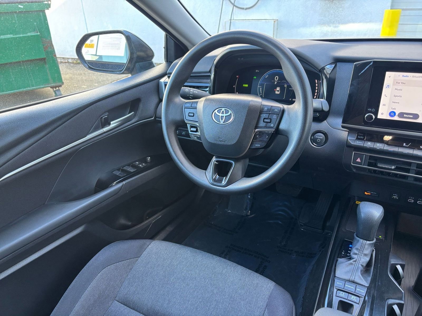 Thumbnail: 2025 Toyota Camry - 30