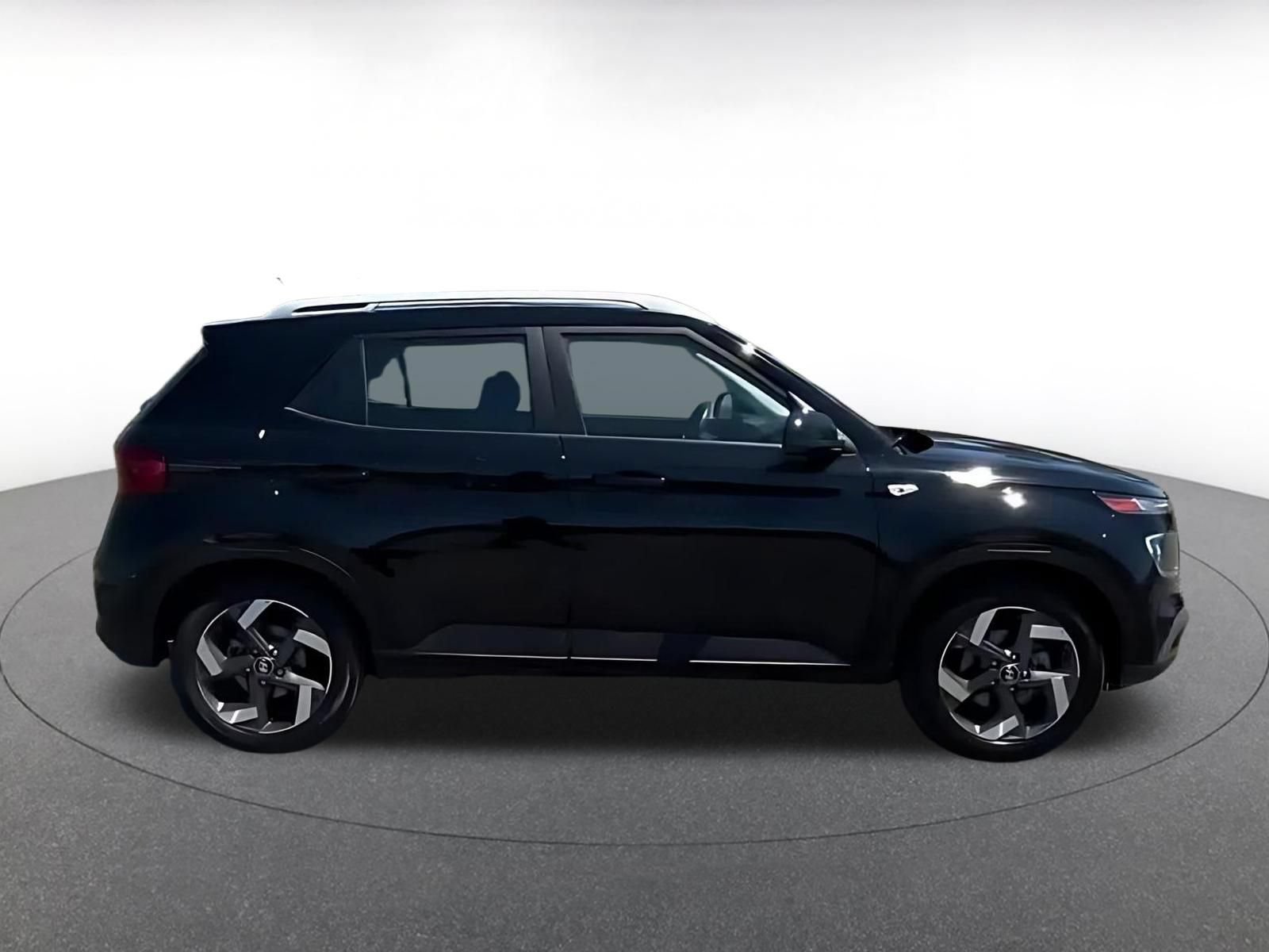 Thumbnail: 2026 Hyundai Venue - 16