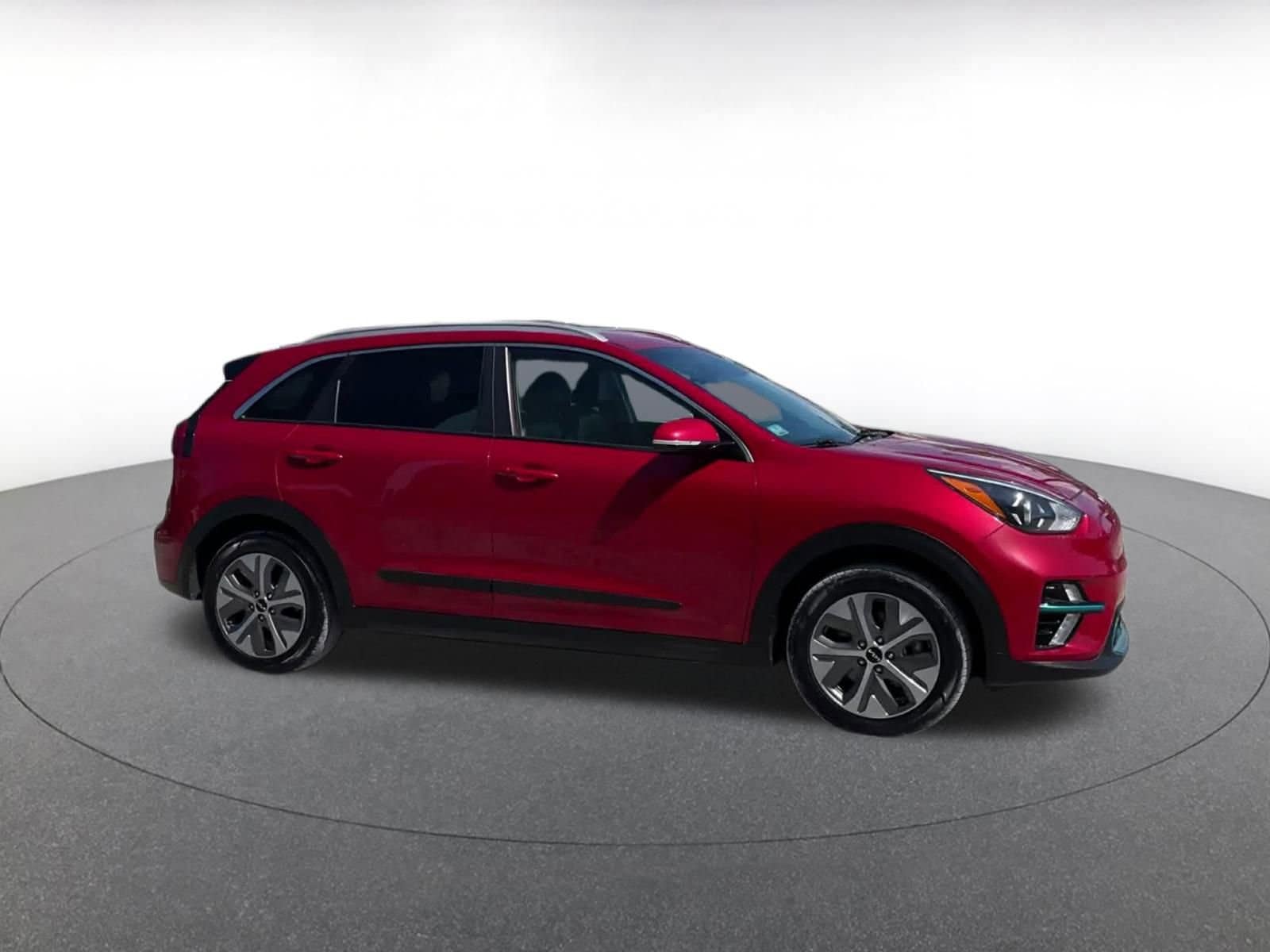 Thumbnail: 2022 Kia Niro - 2