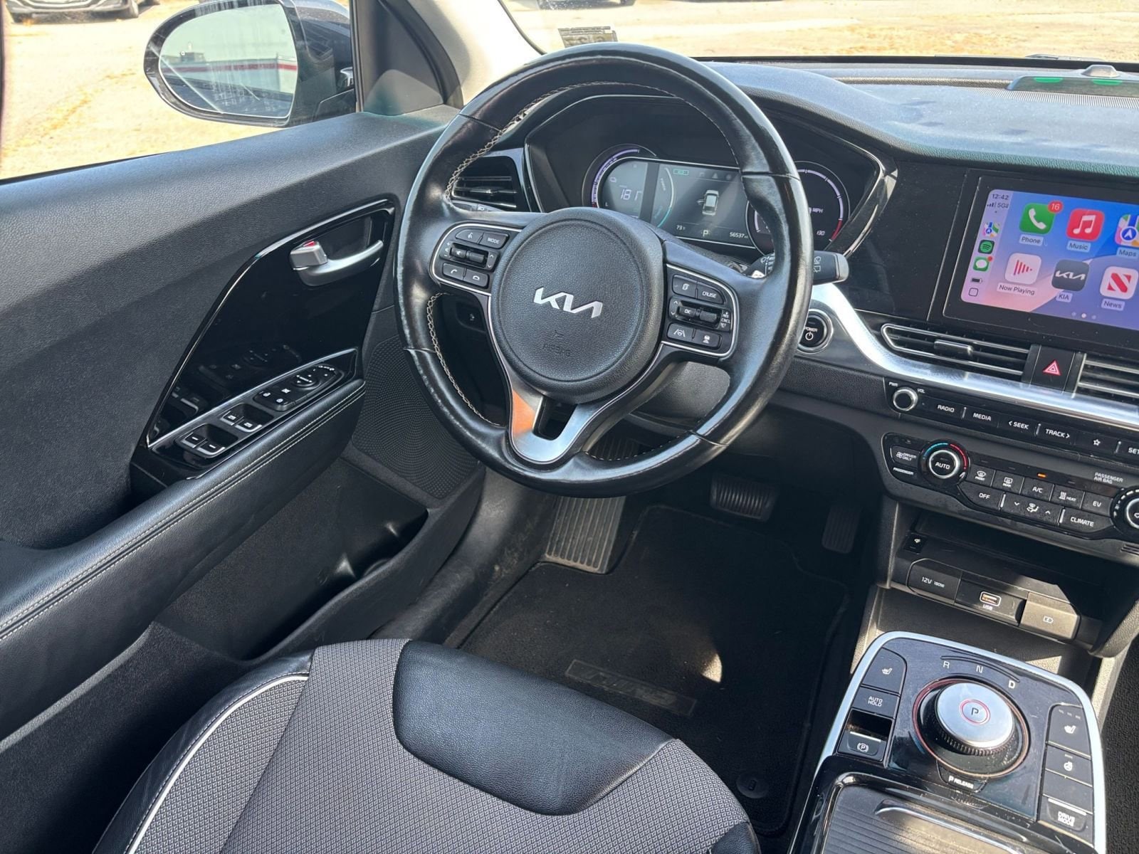 Thumbnail: 2022 Kia Niro - 34