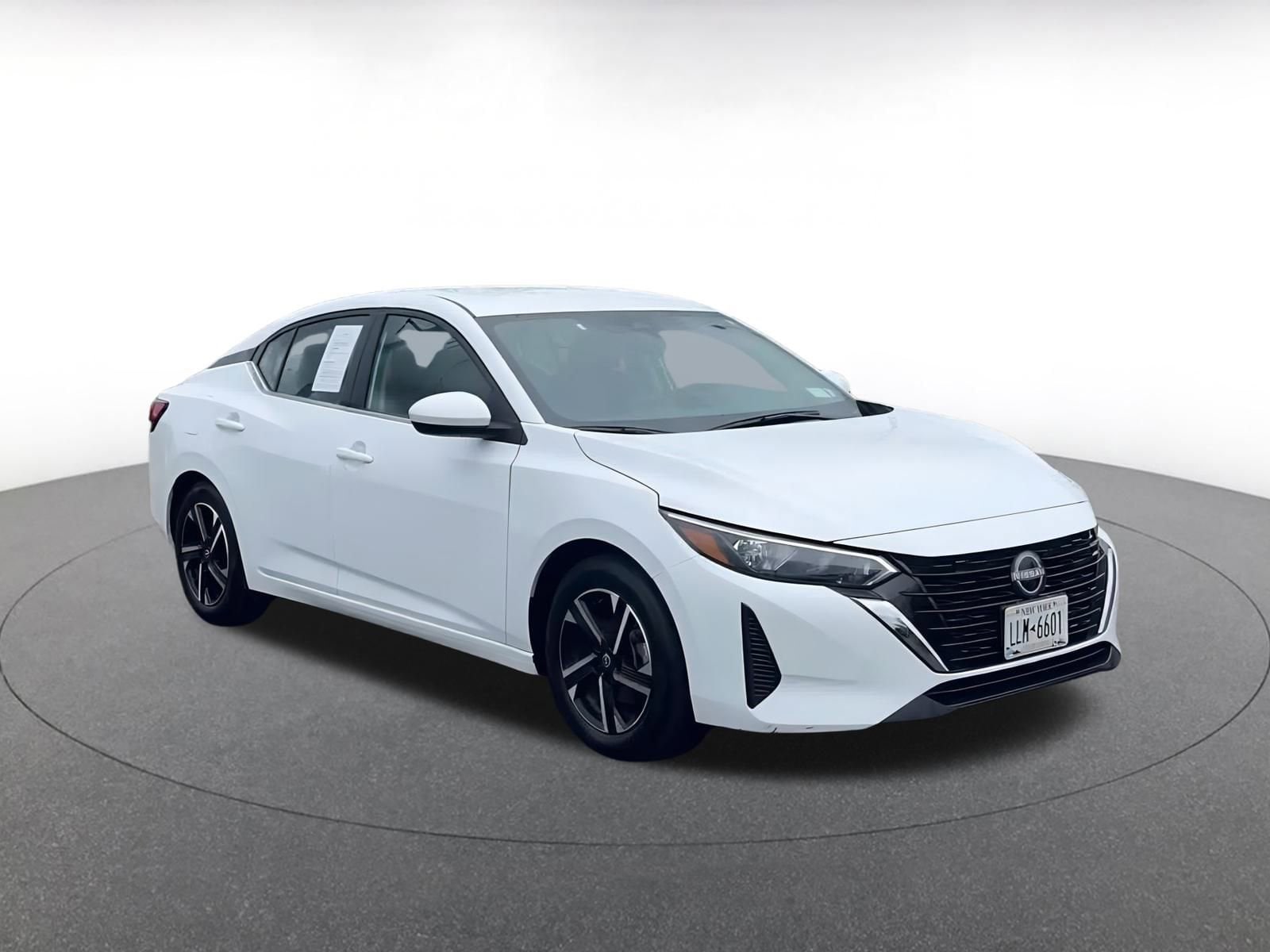 Thumbnail: 2024 Nissan Sentra - 3