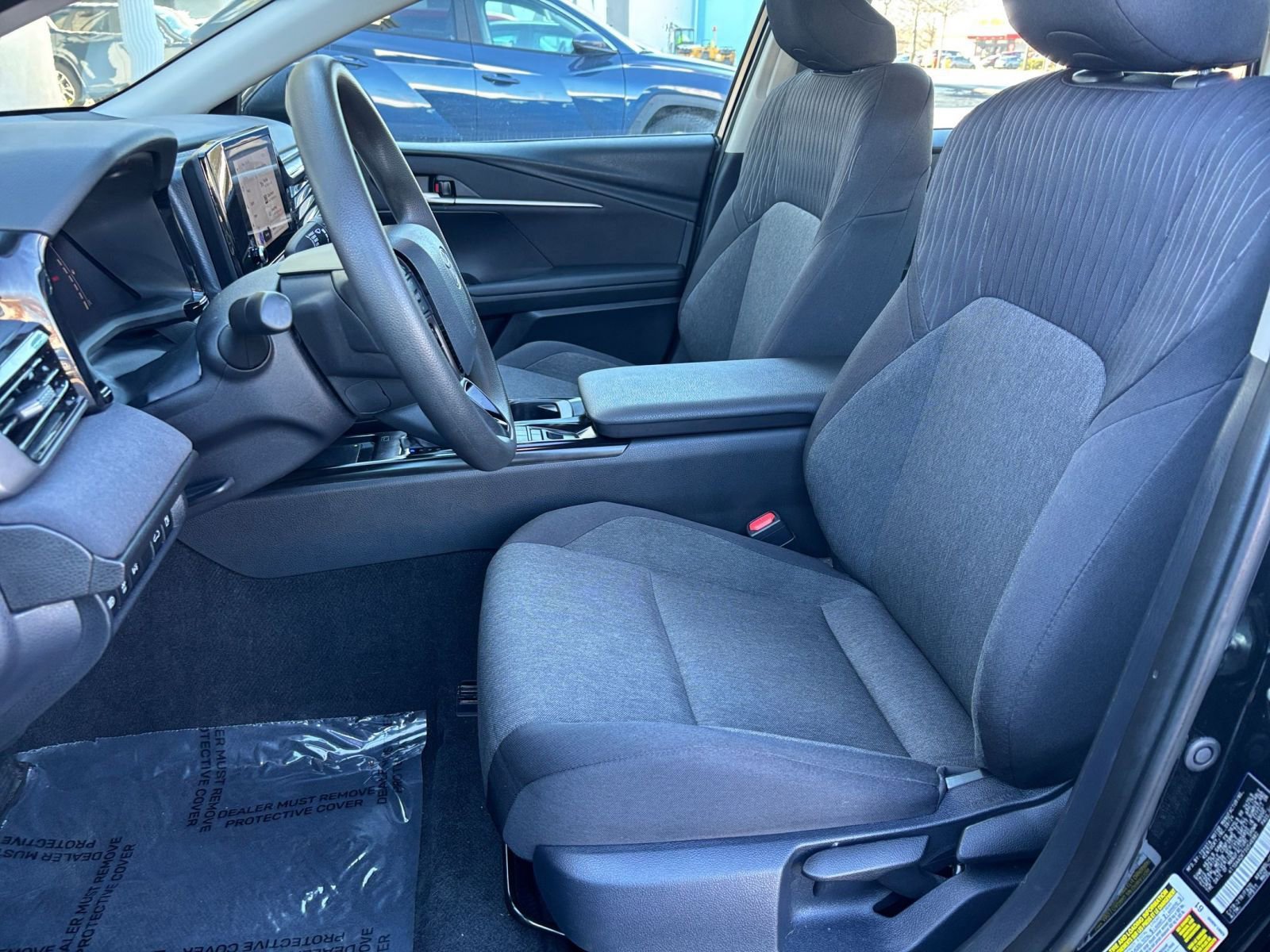 Thumbnail: 2025 Toyota Camry - 32