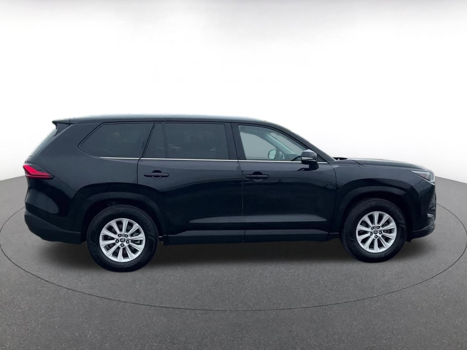 Thumbnail: 2024 Toyota Grand Highlander - 16