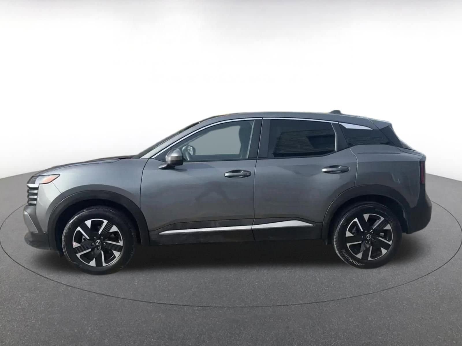 Thumbnail: 2025 Nissan Kicks - 9
