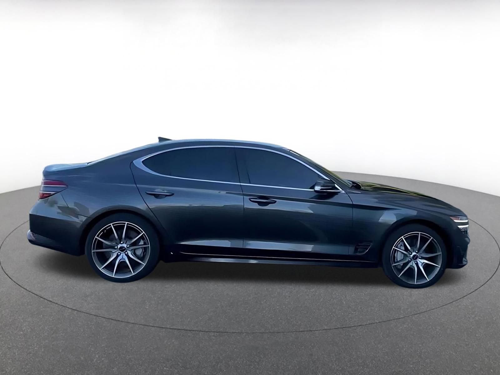 Thumbnail: 2025 Genesis G70 - 12