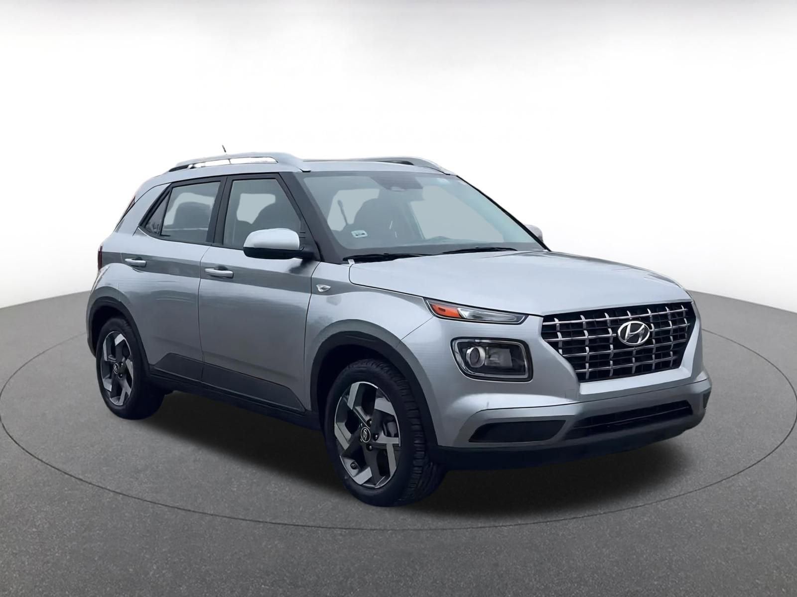Thumbnail: 2023 Hyundai Venue - 2