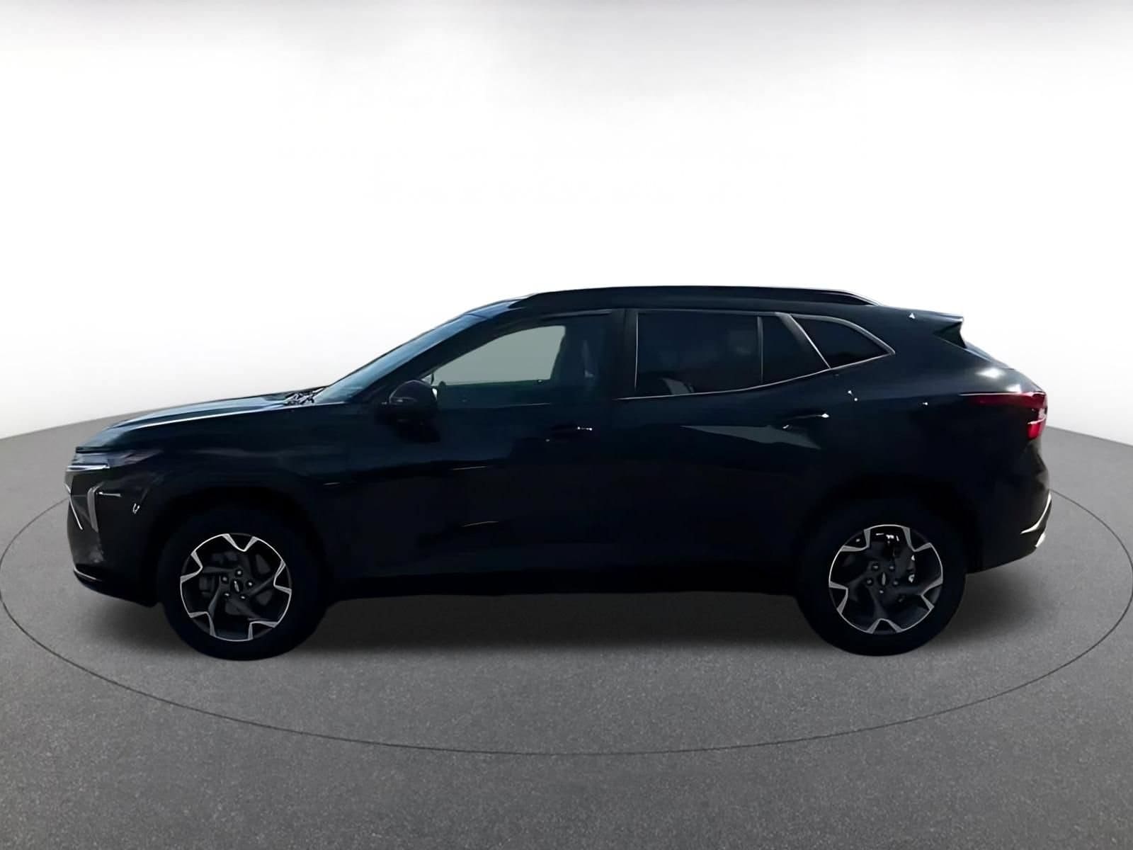 Thumbnail: 2025 Chevrolet Trax - 8
