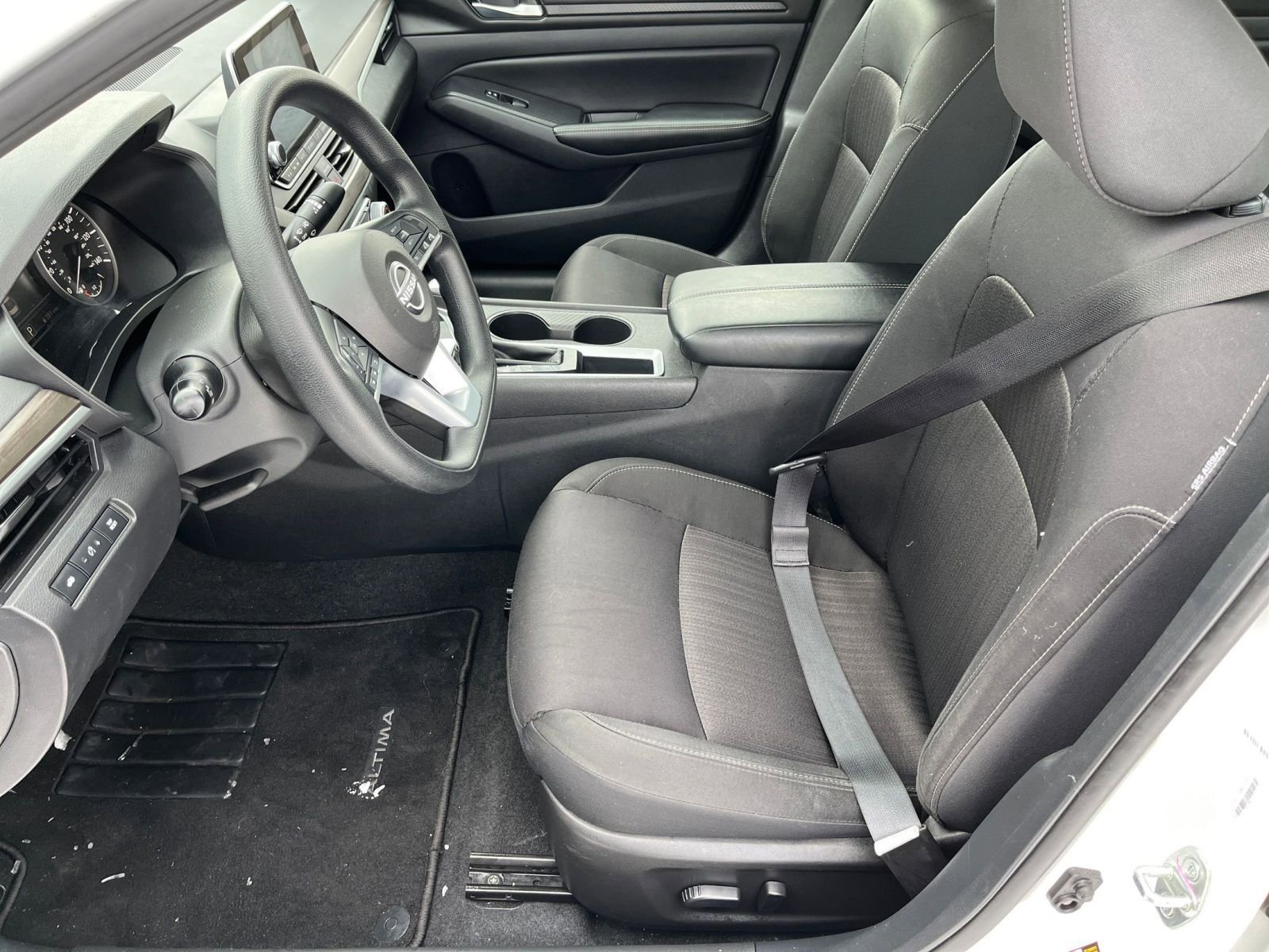 Thumbnail: 2025 Nissan Altima - 24