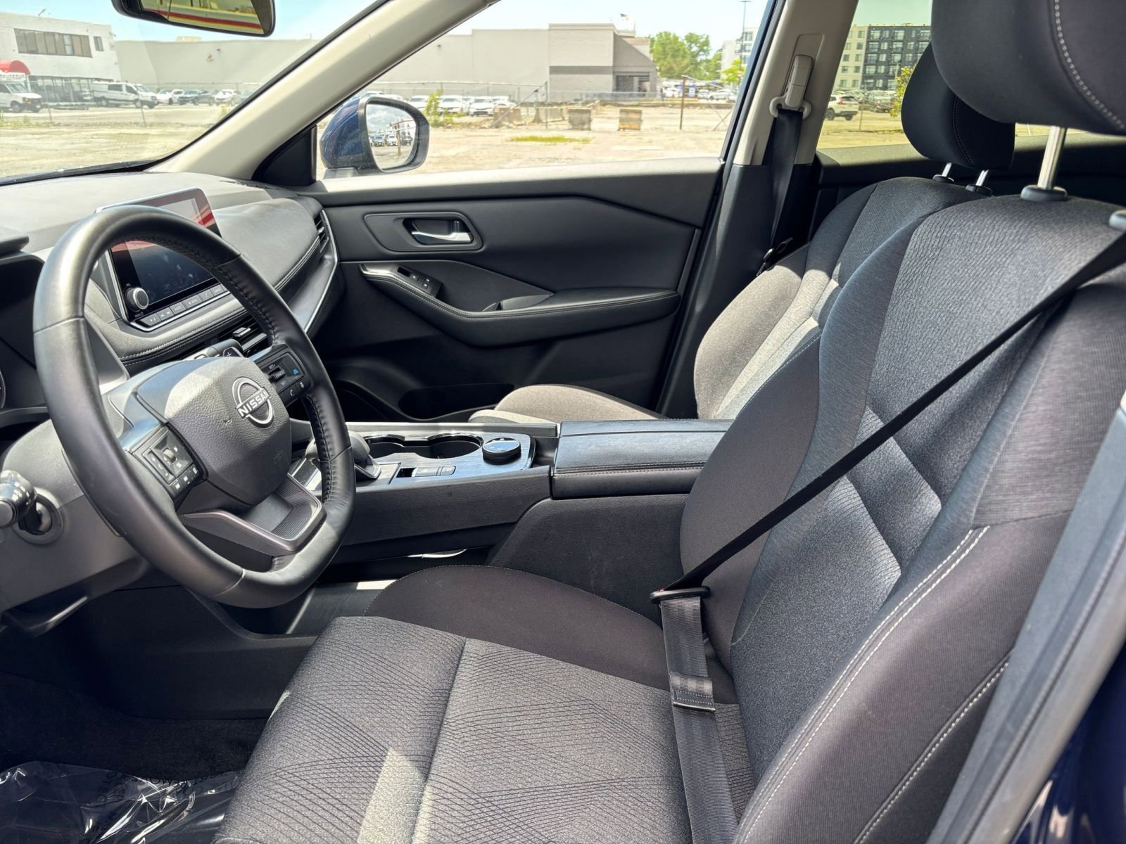 Thumbnail: 2025 Nissan Rogue - 25
