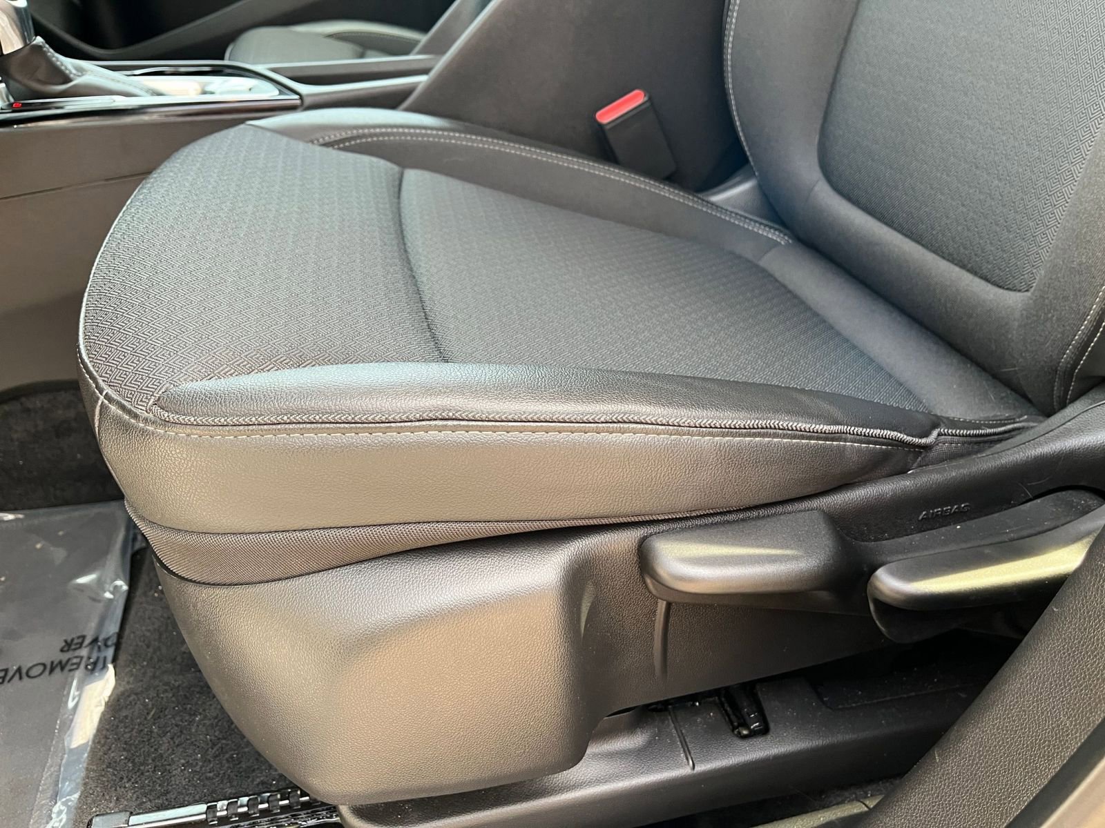 Thumbnail: 2025 Buick Encore GX - 22