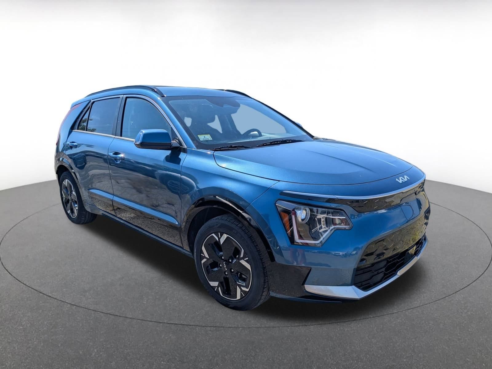 Thumbnail: 2023 Kia Niro - 1