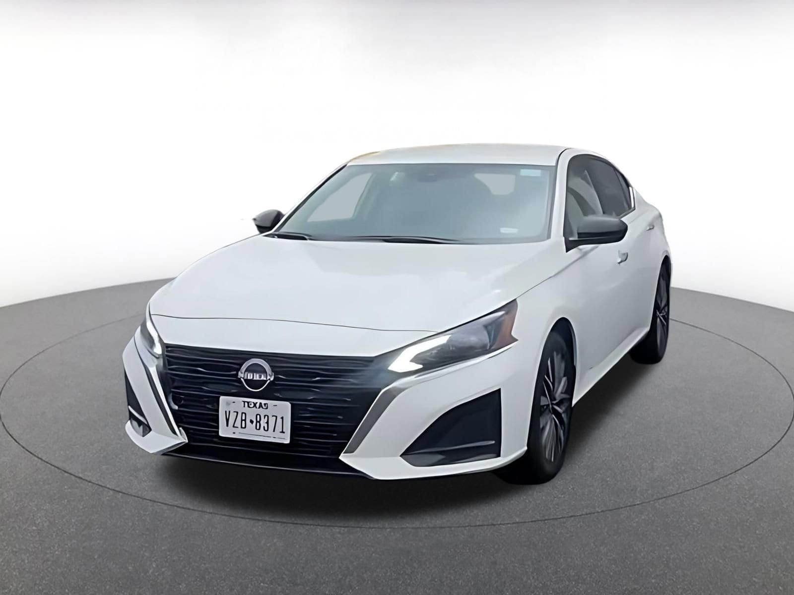 Thumbnail: 2025 Nissan Altima - 7