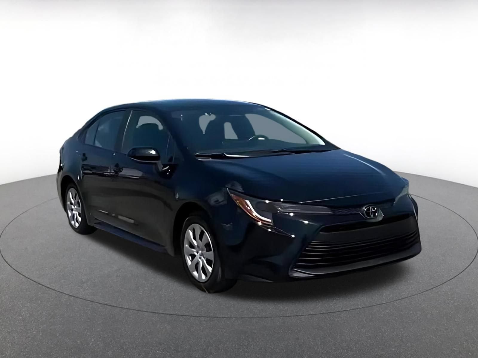 Thumbnail: 2025 Toyota Corolla - 2