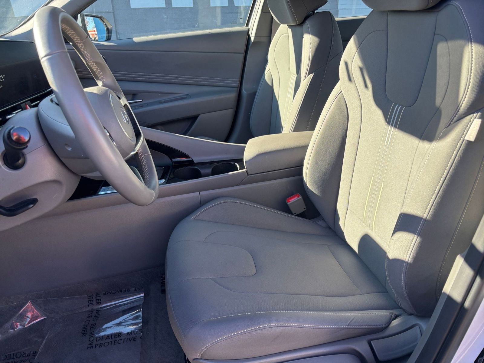 Thumbnail: 2025 Hyundai Elantra - 32