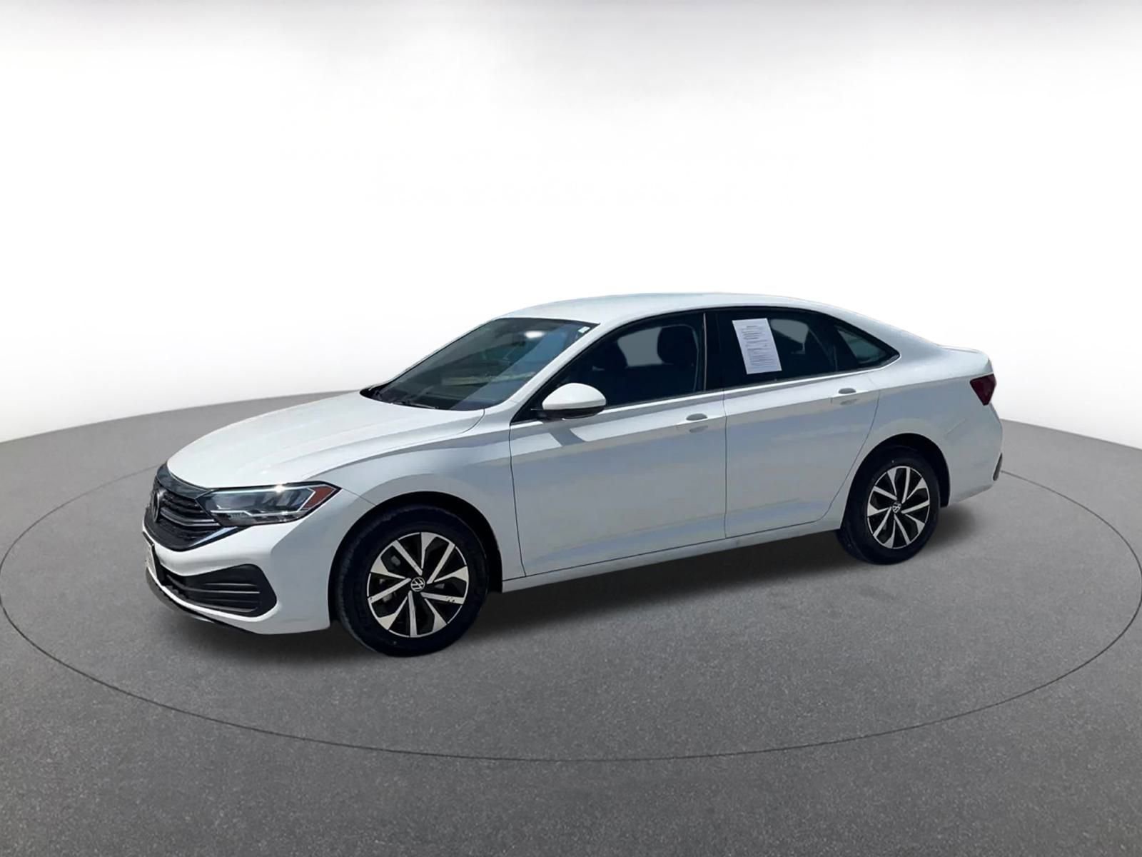 Thumbnail: 2024 Volkswagen Jetta - 8