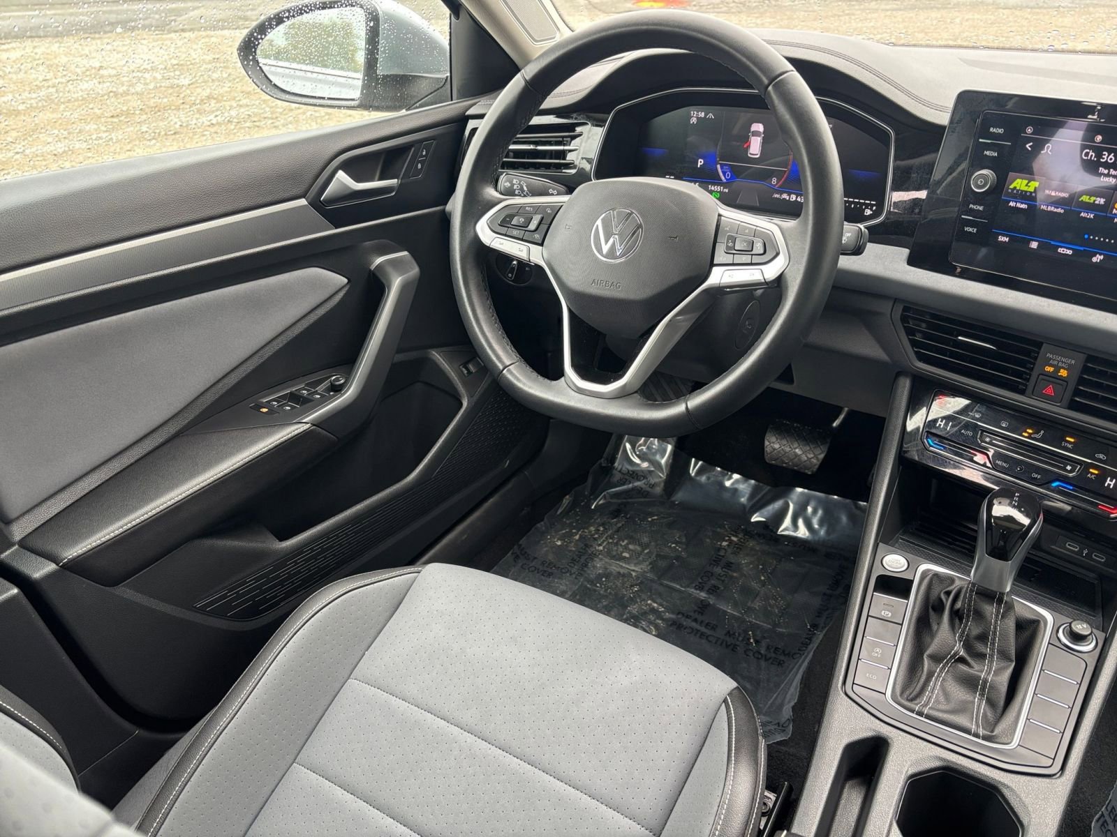 Thumbnail: 2025 Volkswagen Jetta - 30