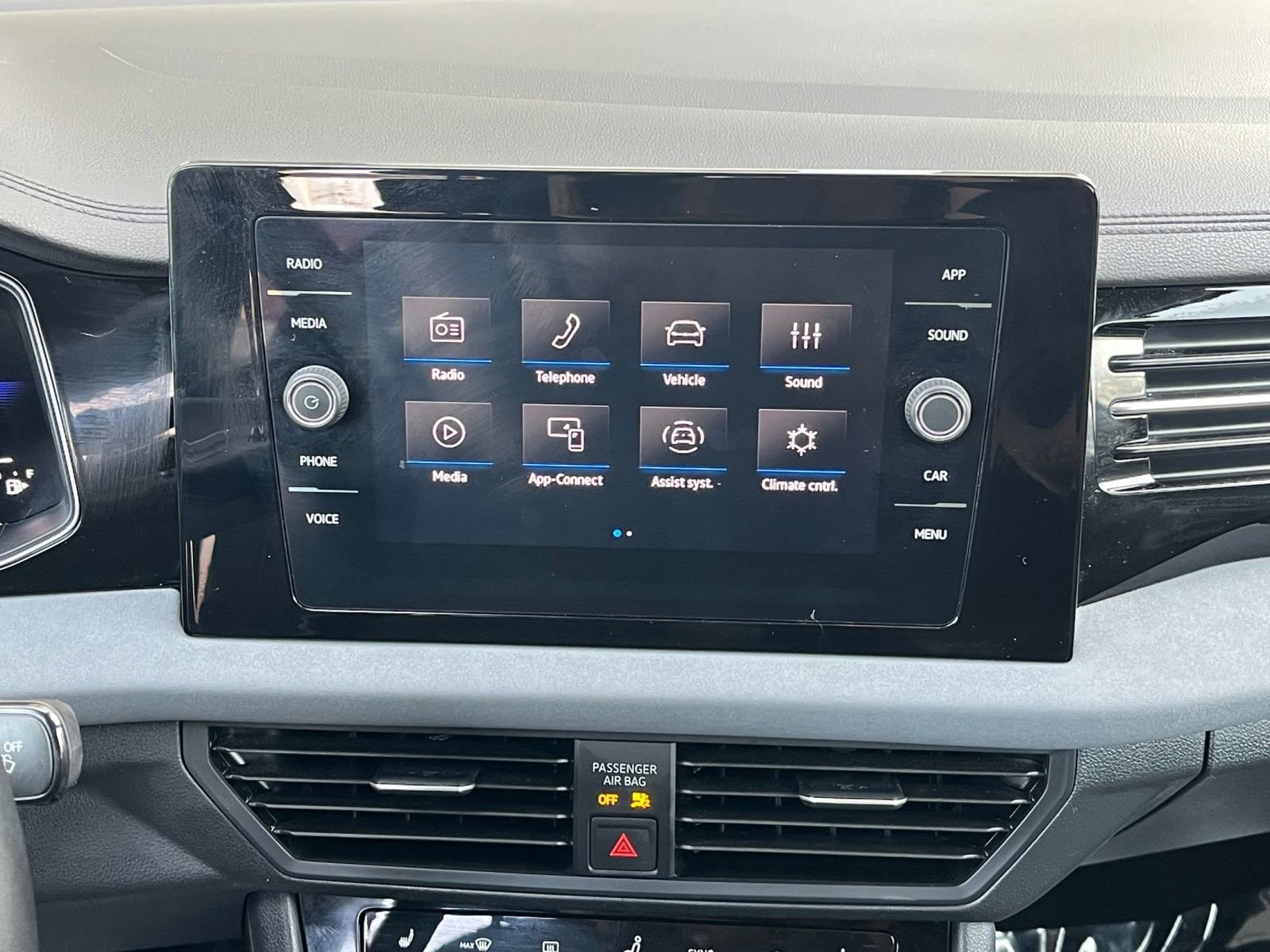 Thumbnail: 2025 Volkswagen Jetta - 18