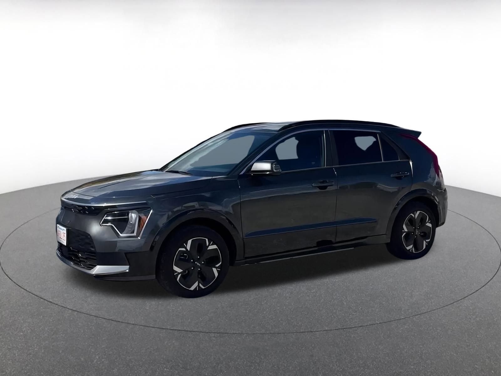 Thumbnail: 2023 Kia Niro - 8