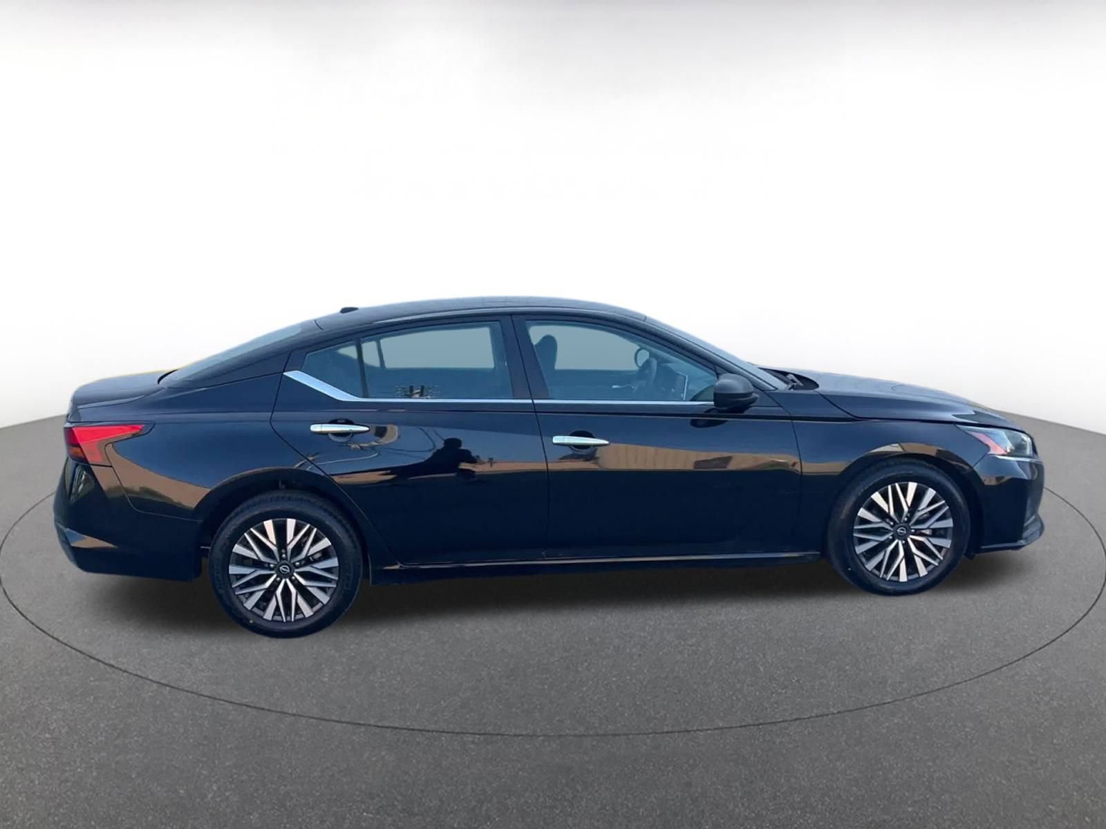 Thumbnail: 2024 Nissan Altima - 16