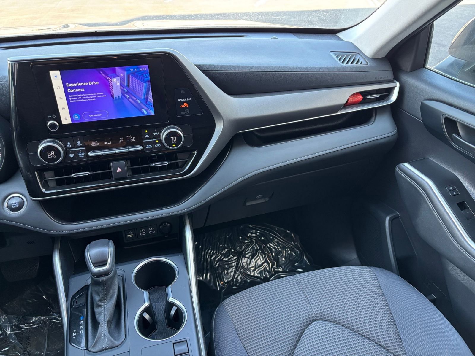 Thumbnail: 2025 Toyota Highlander - 35