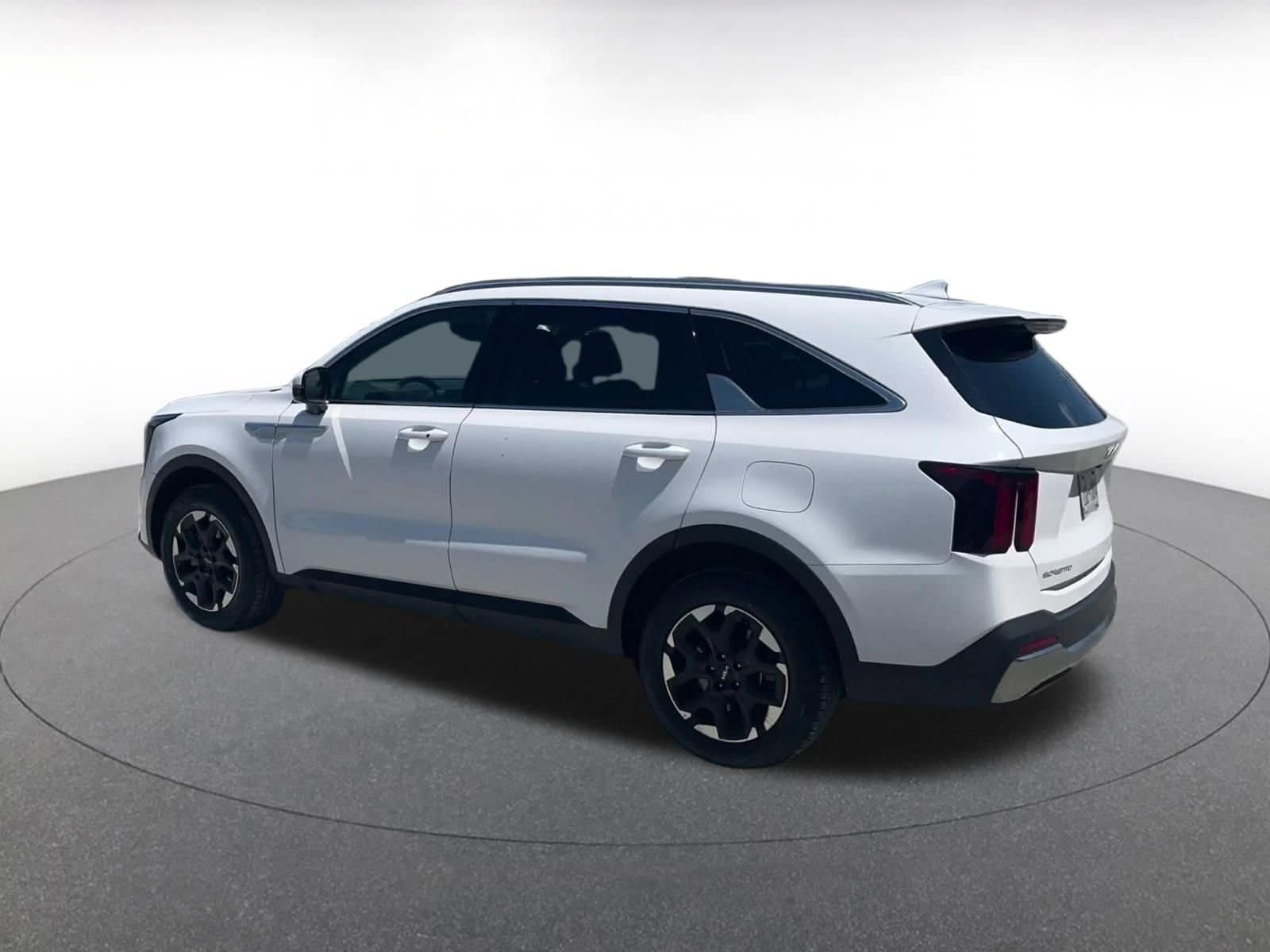 Thumbnail: 2024 Kia Sorento - 10