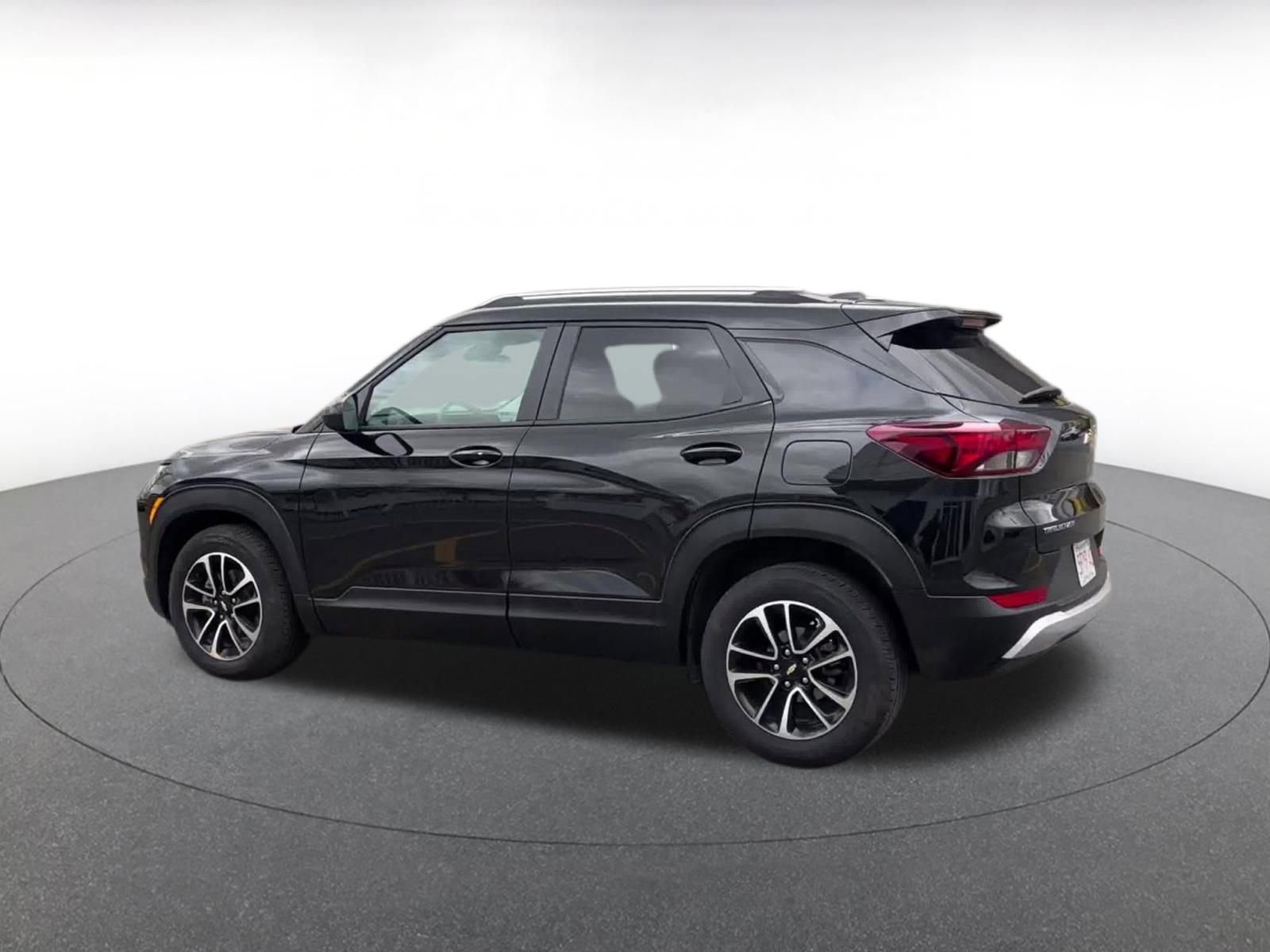 Thumbnail: 2025 Chevrolet TrailBlazer - 10