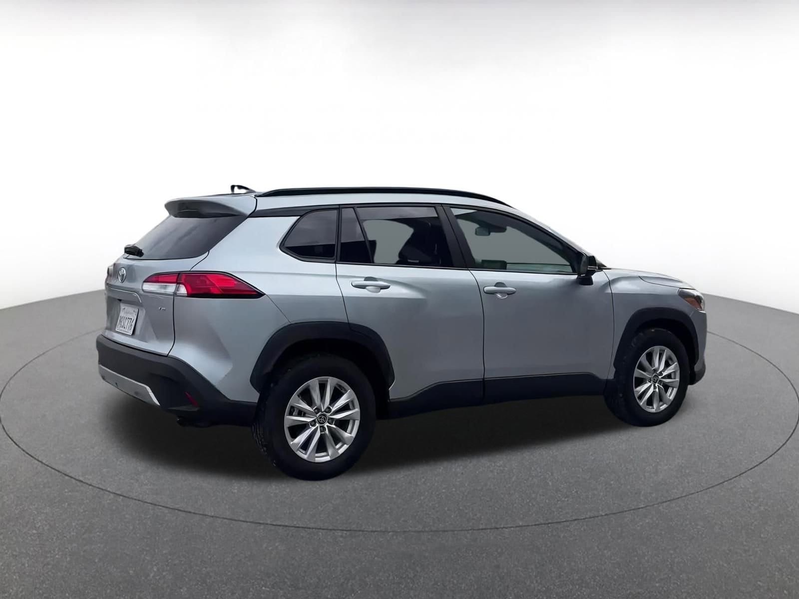 Thumbnail: 2025 Toyota Corolla Cross - 15