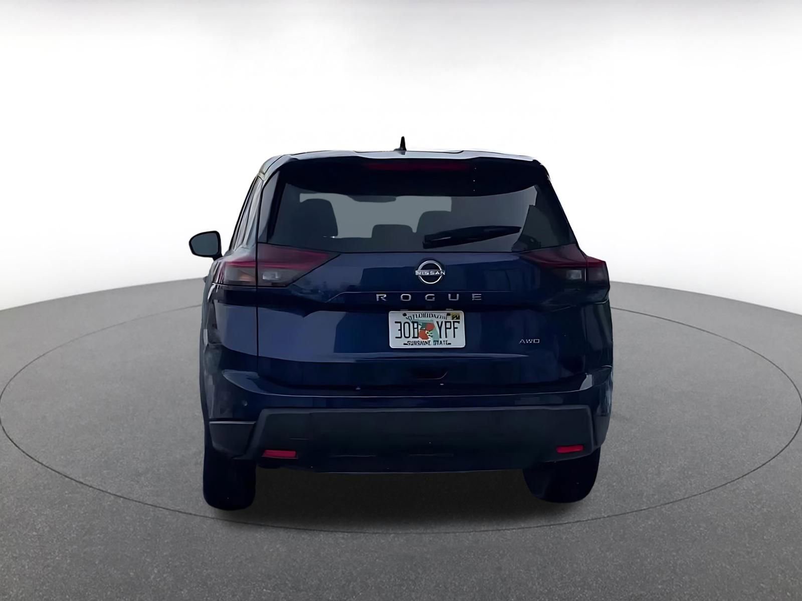 Thumbnail: 2025 Nissan Rogue - 10