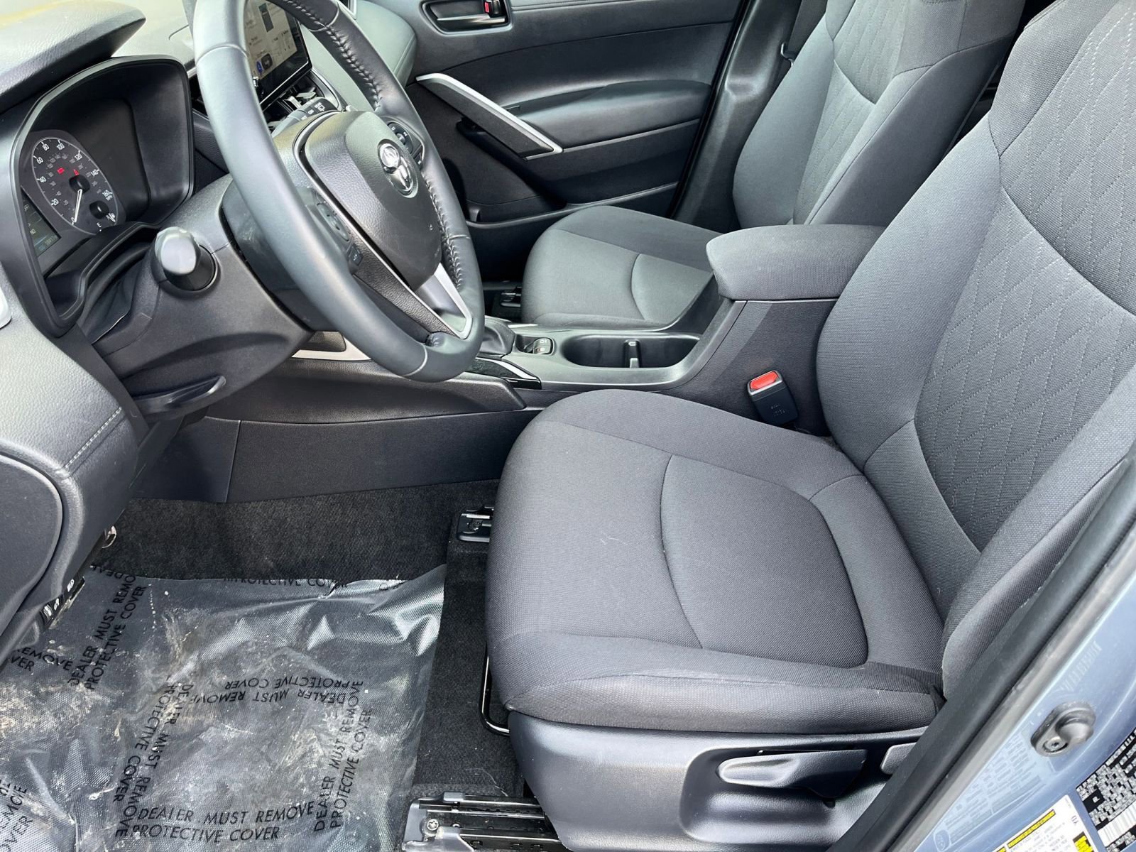 Thumbnail: 2025 Toyota Corolla Cross - 24