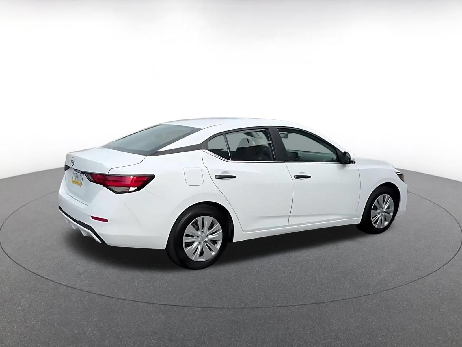Thumbnail: 2025 Nissan Sentra - 14