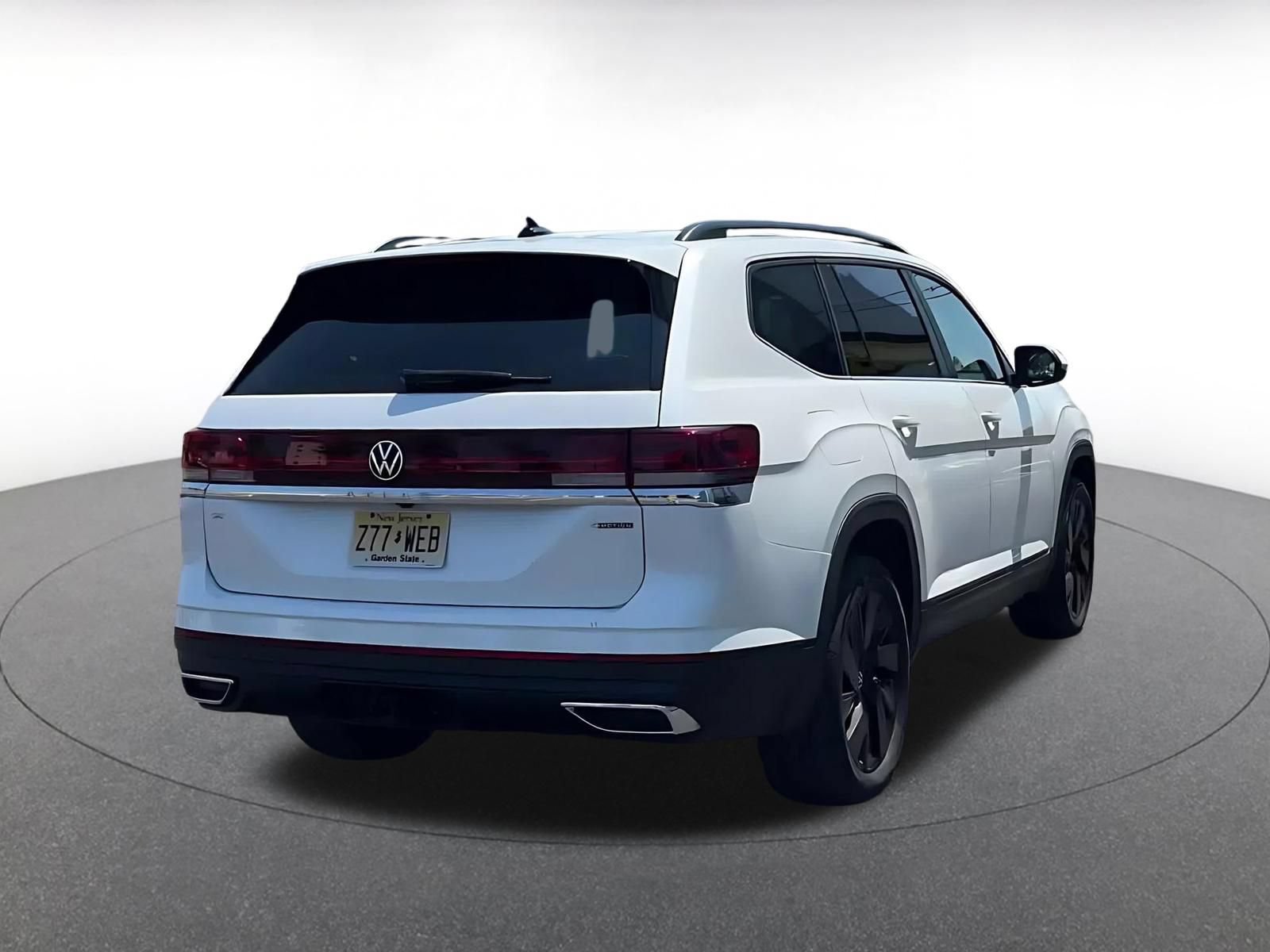 Thumbnail: 2026 Volkswagen Atlas - 14