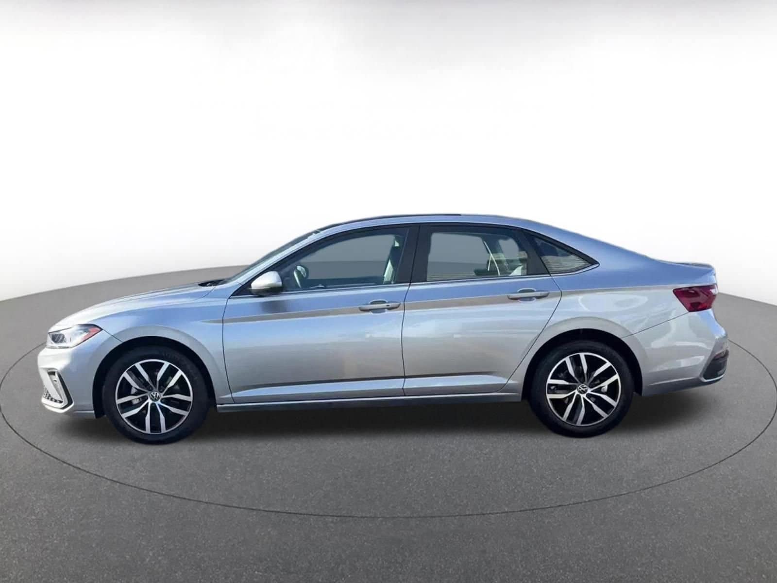 Thumbnail: 2025 Volkswagen Jetta - 9