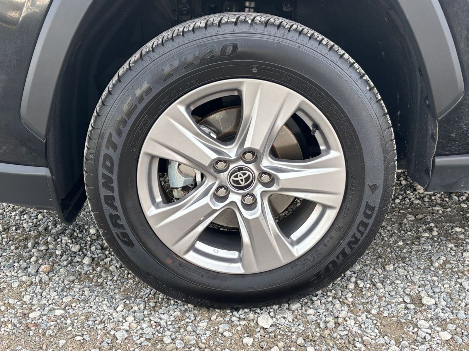 Thumbnail: 2025 Toyota RAV4 - 25