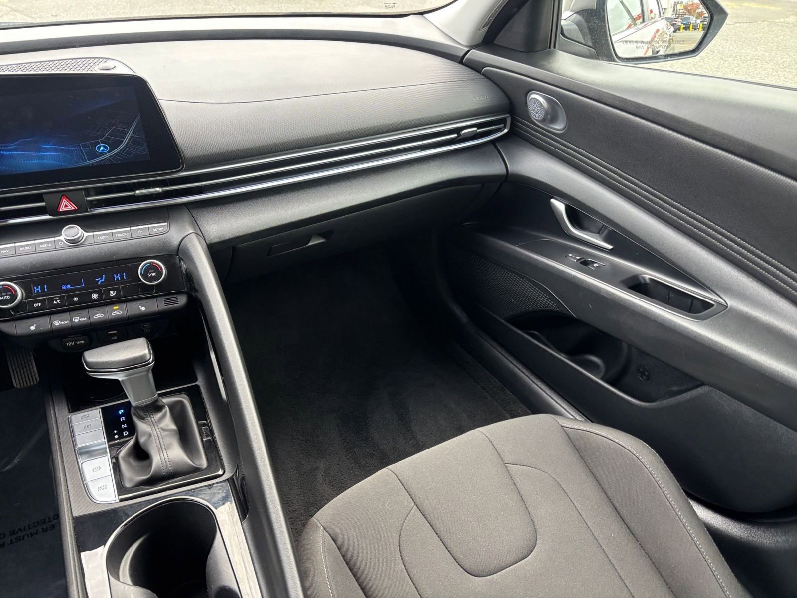 Thumbnail: 2025 Hyundai Elantra - 31