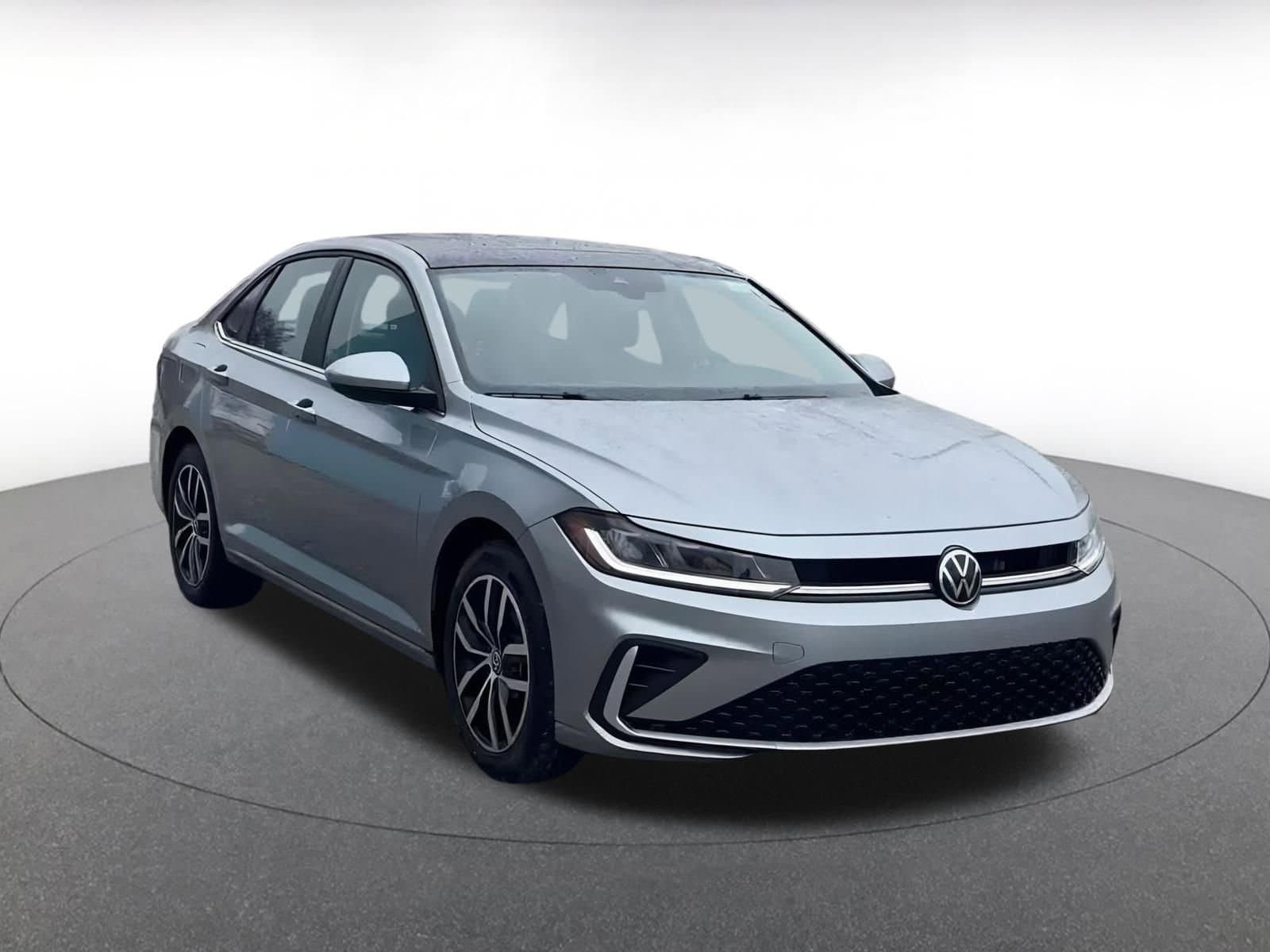 Thumbnail: 2025 Volkswagen Jetta - 3