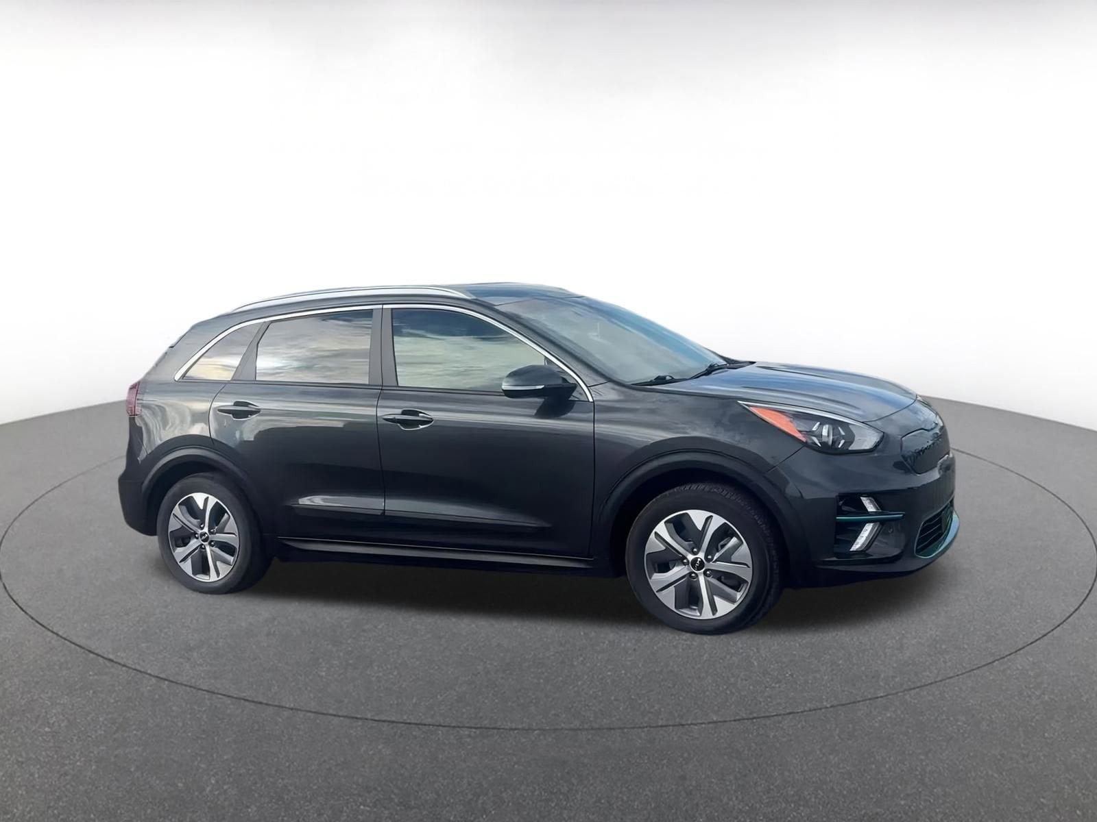 Thumbnail: 2022 Kia Niro - 2