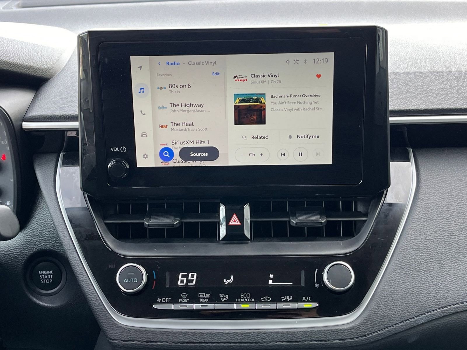 Thumbnail: 2025 Toyota Corolla Cross - 17