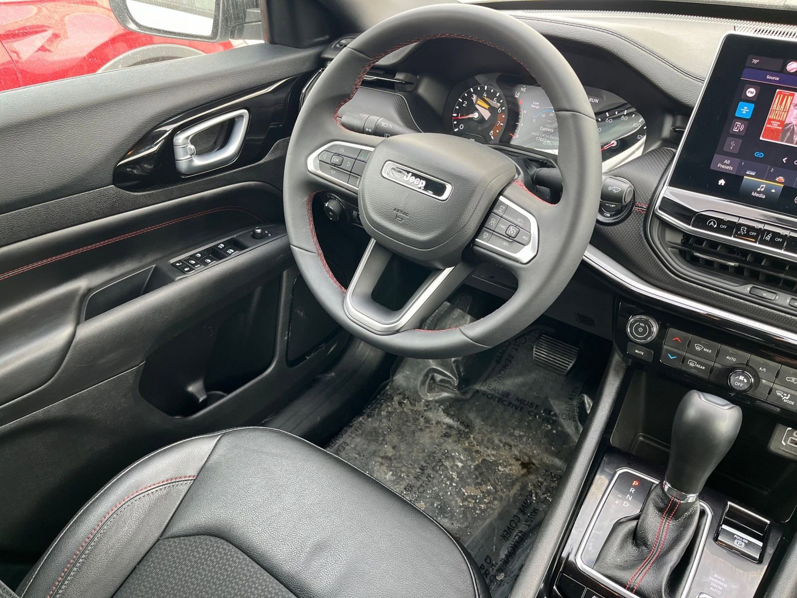 Thumbnail: 2025 Jeep Compass - 32