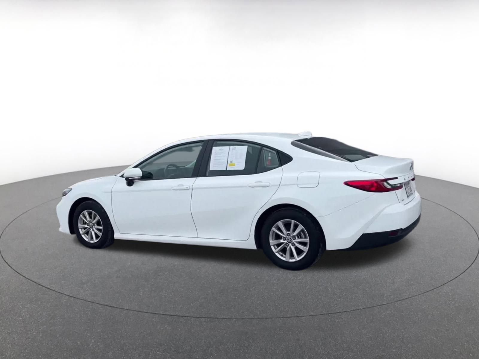 Thumbnail: 2025 Toyota Camry - 10