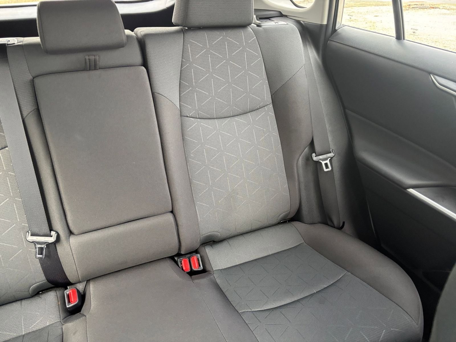 Thumbnail: 2025 Toyota RAV4 - 33