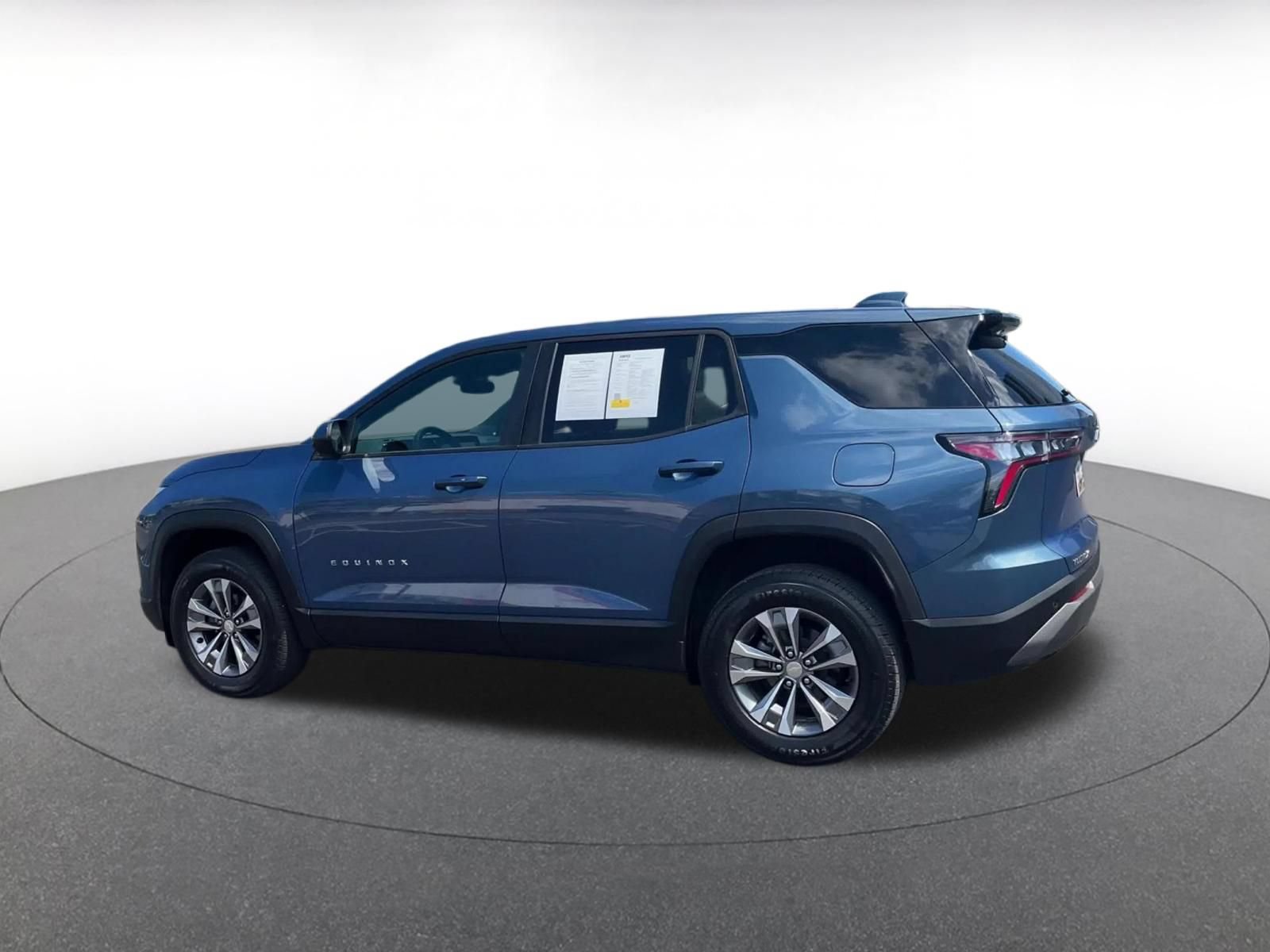 Thumbnail: 2025 Chevrolet Equinox - 10