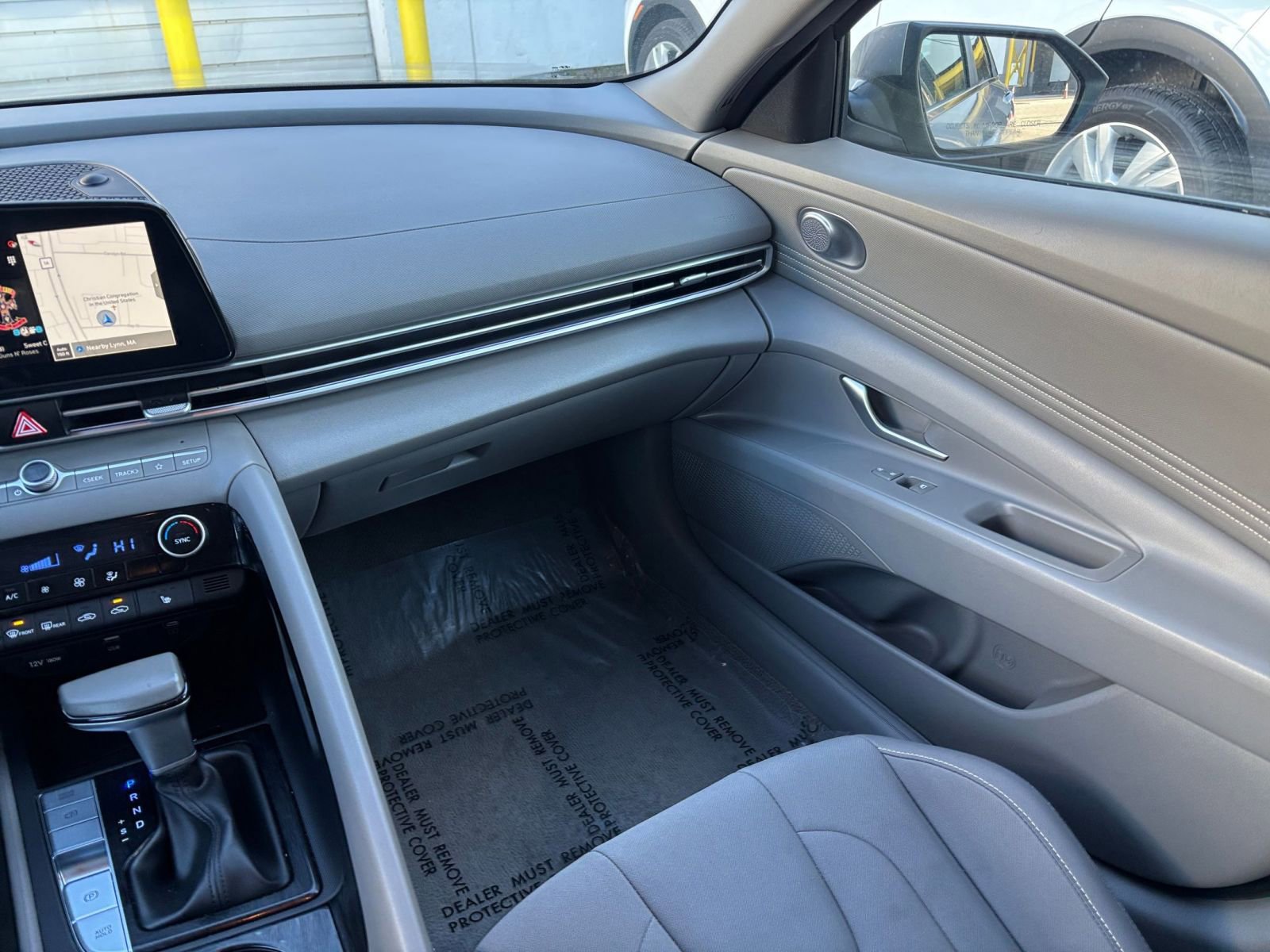 Thumbnail: 2025 Hyundai Elantra - 32