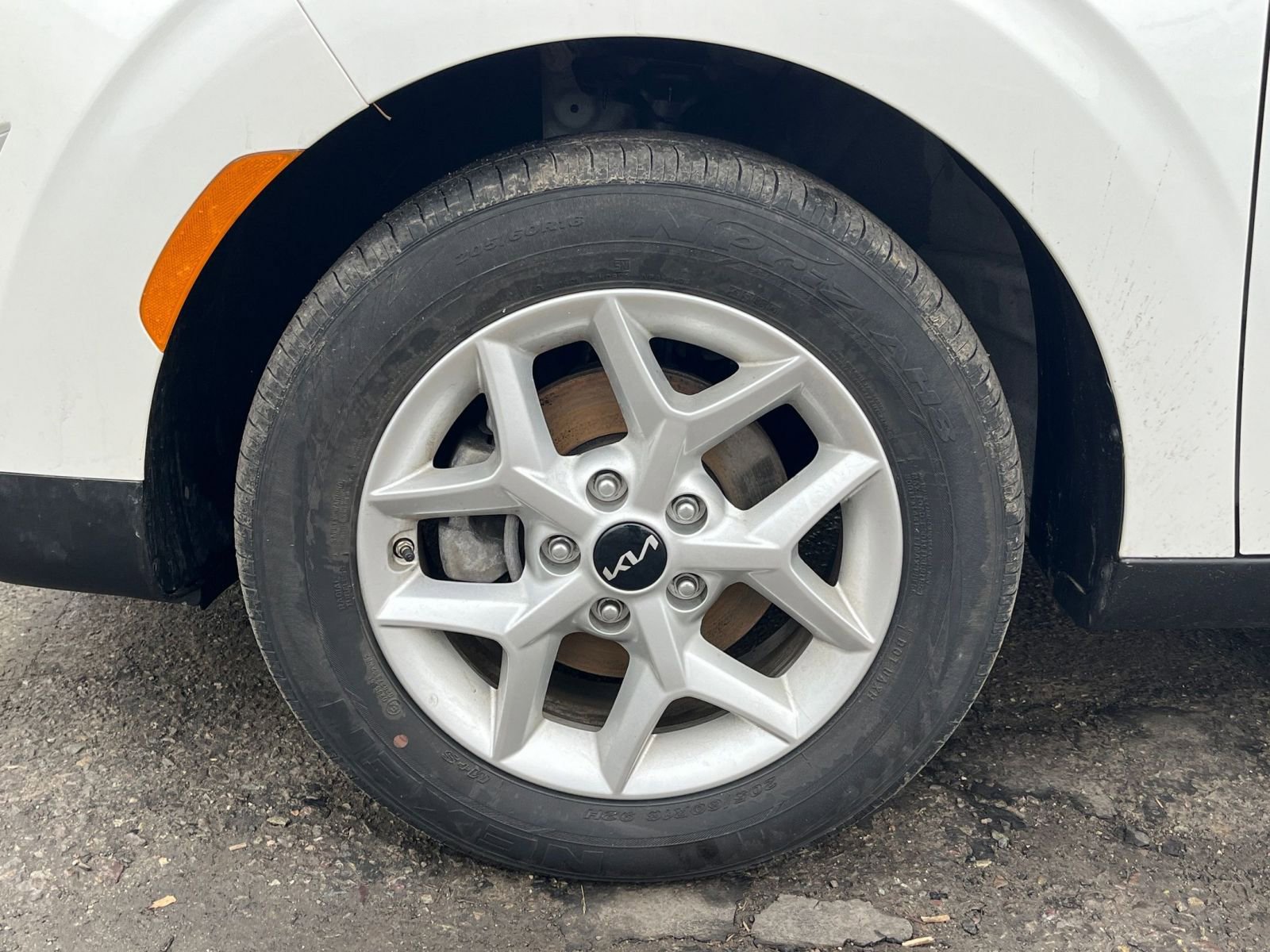 Thumbnail: 2025 Kia Soul - 25