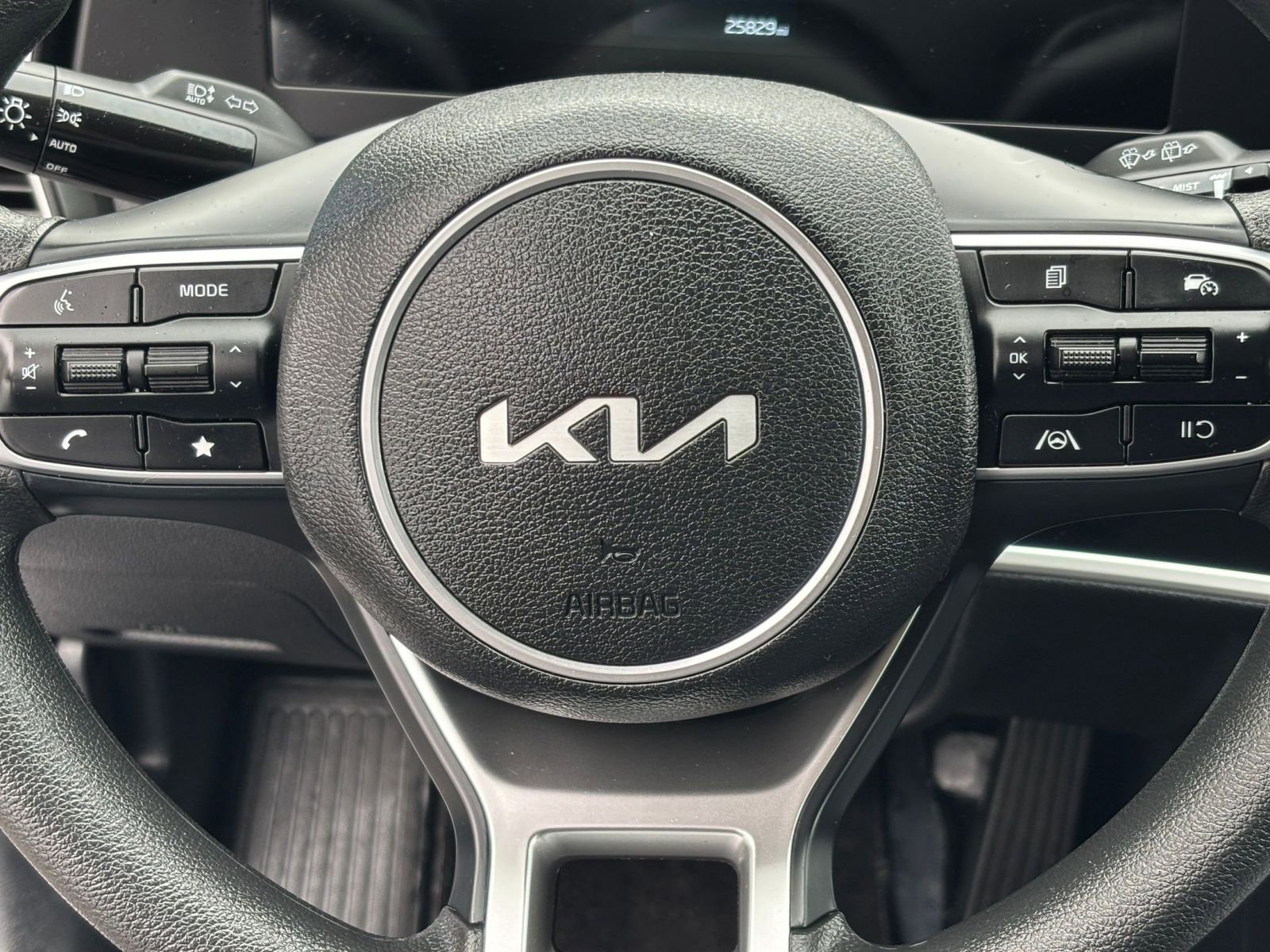 Thumbnail: 2025 Kia Sportage - 25