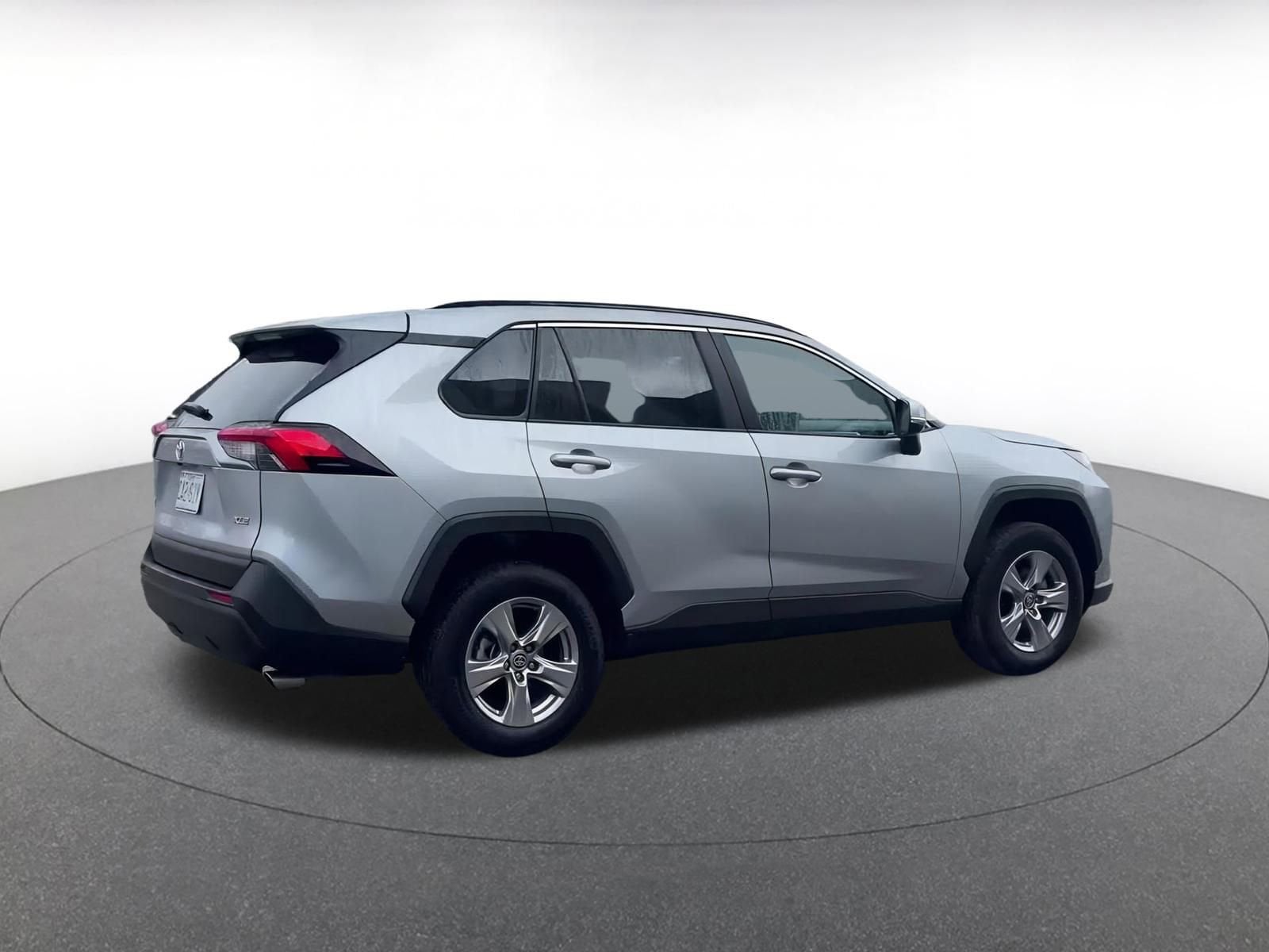 Thumbnail: 2025 Toyota RAV4 - 14