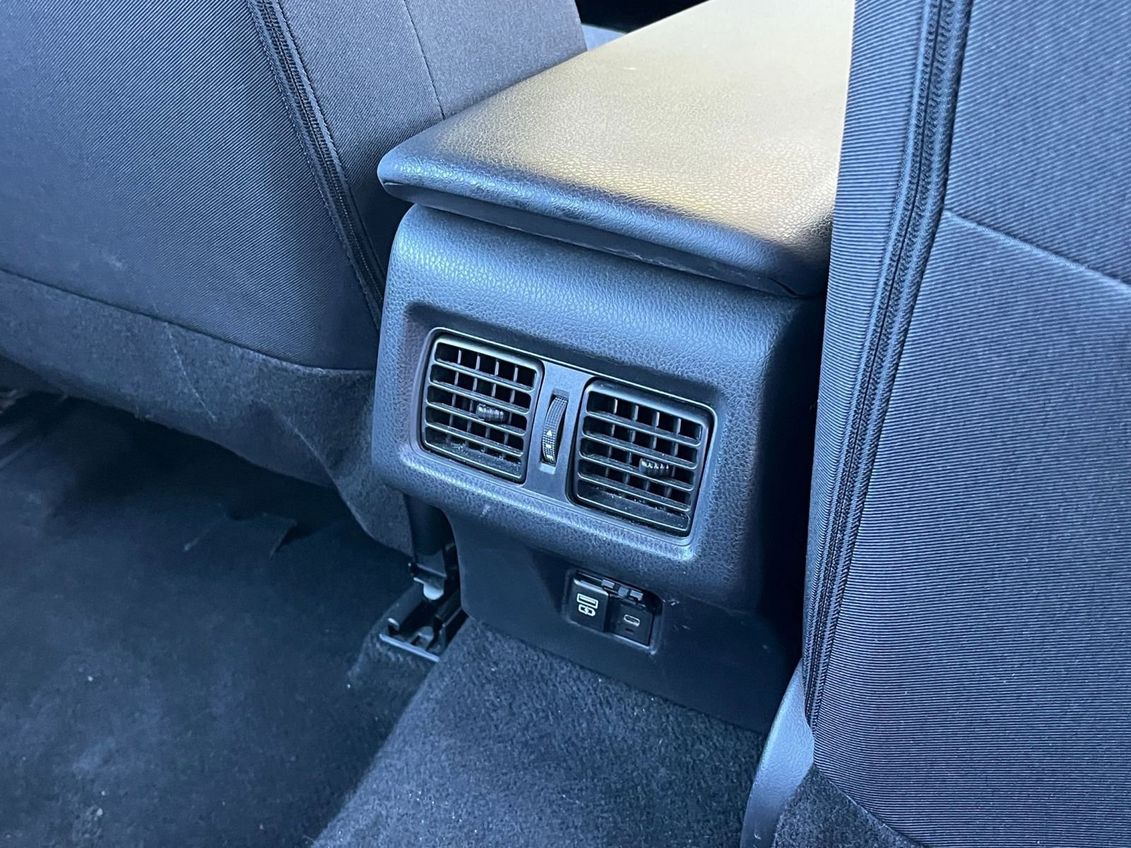 Thumbnail: 2025 Toyota Camry - 21